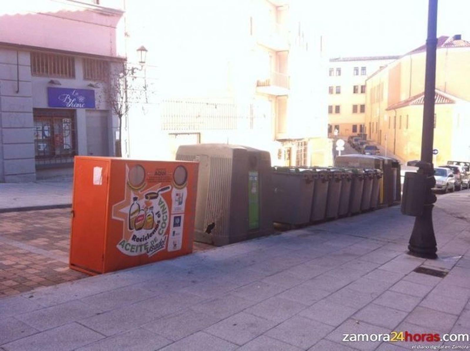 El grupo socialista pide el soterramiento de los contenedores de la plaza Santa Eulalia