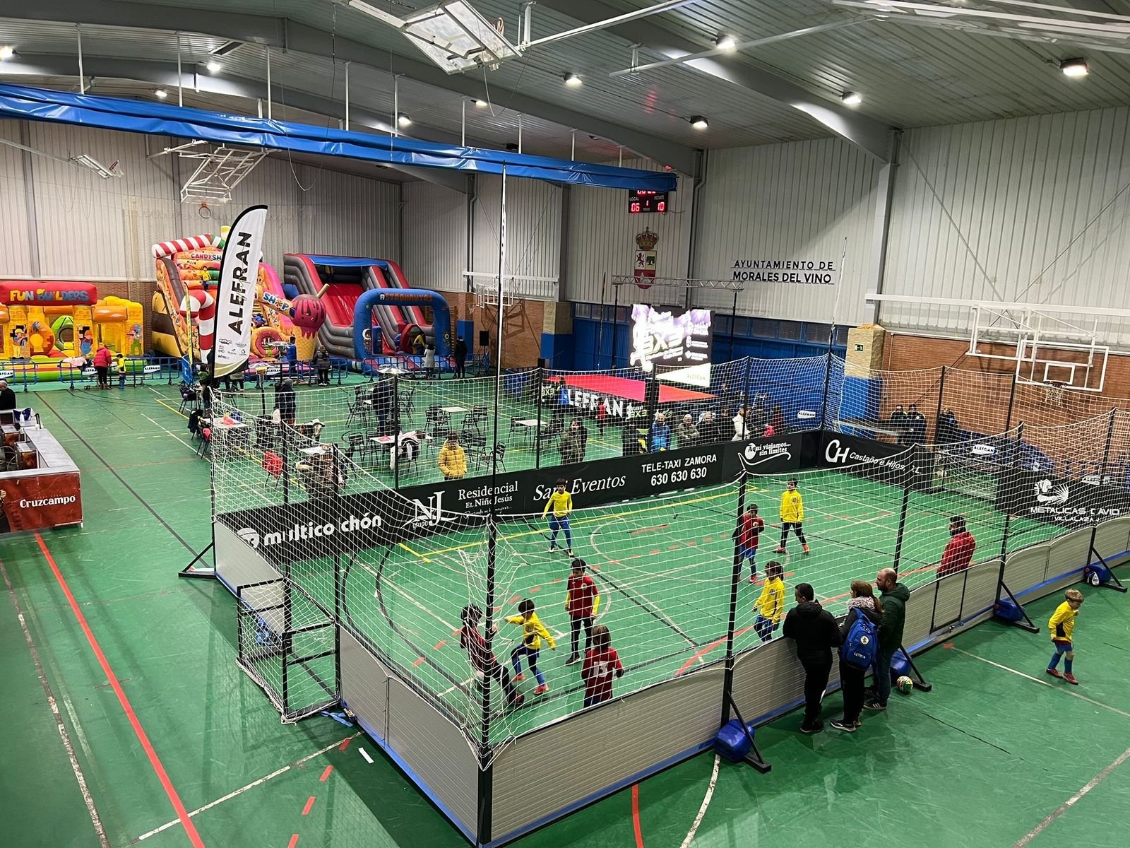 El Trofeo Futsal 3x3 arranca con gran afluencia de público y con los más pequeños como protagonistas en Morales del Vino.