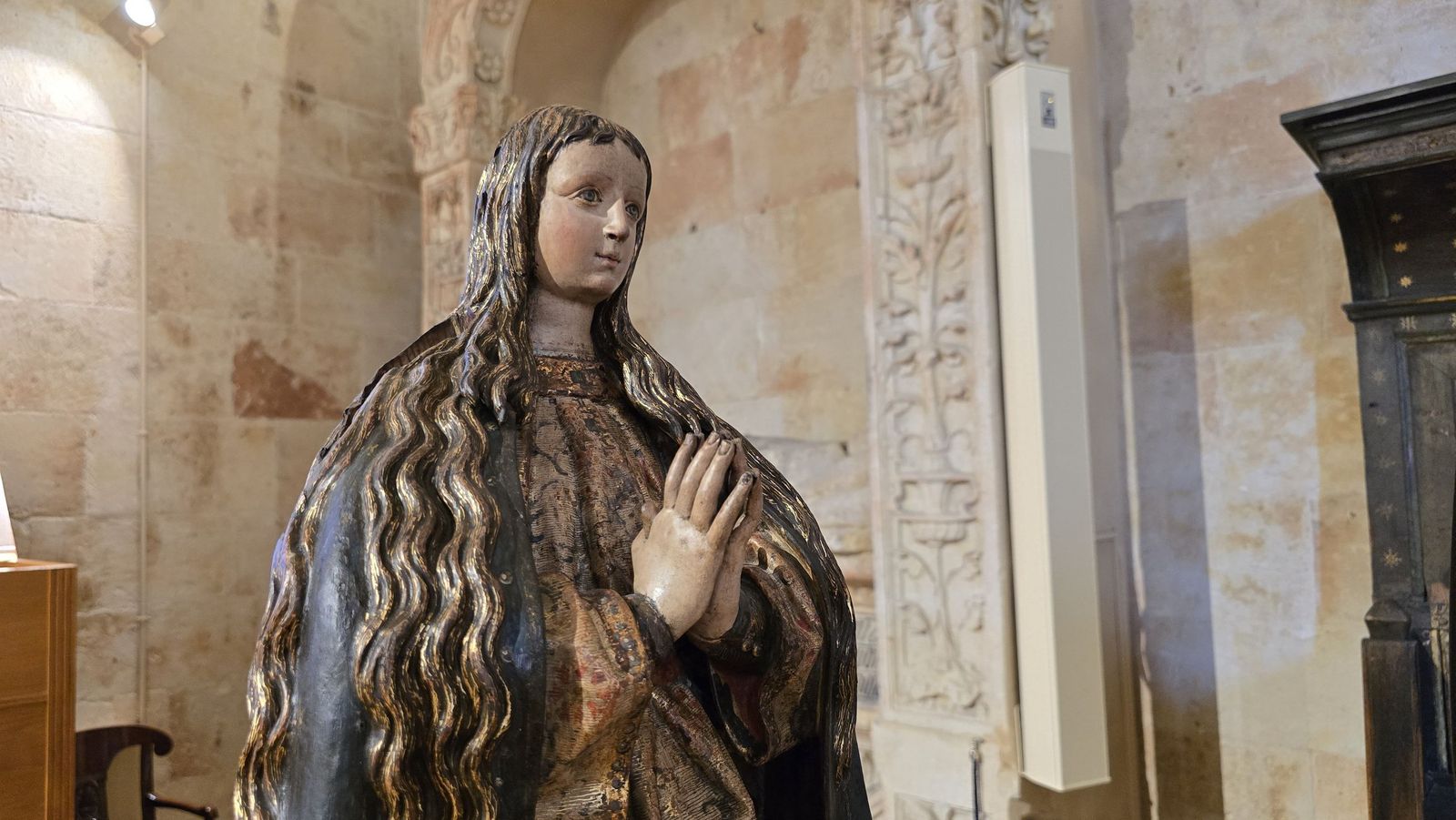 Presentación de la restauración de una talla de la Inmaculada Concepción de la Catedral de Salamanca
