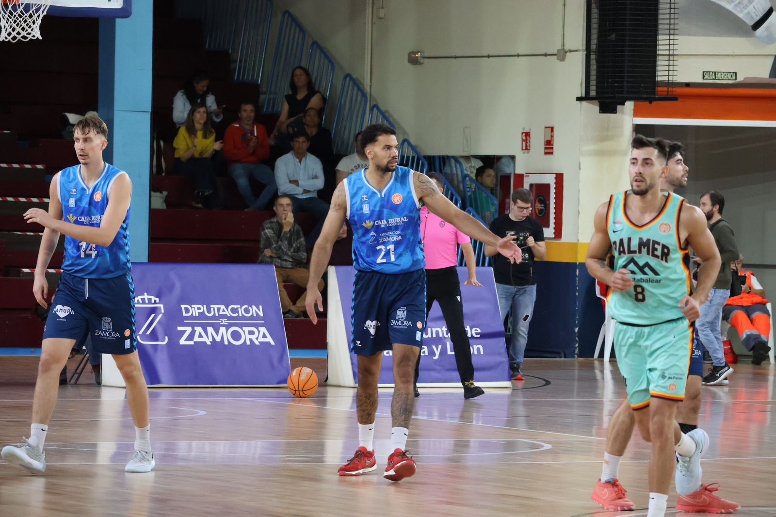 GALERÍA | El CB Zamora recibe en el Ángel Nieto al Basket Mallorca Palma en busca de la victoria