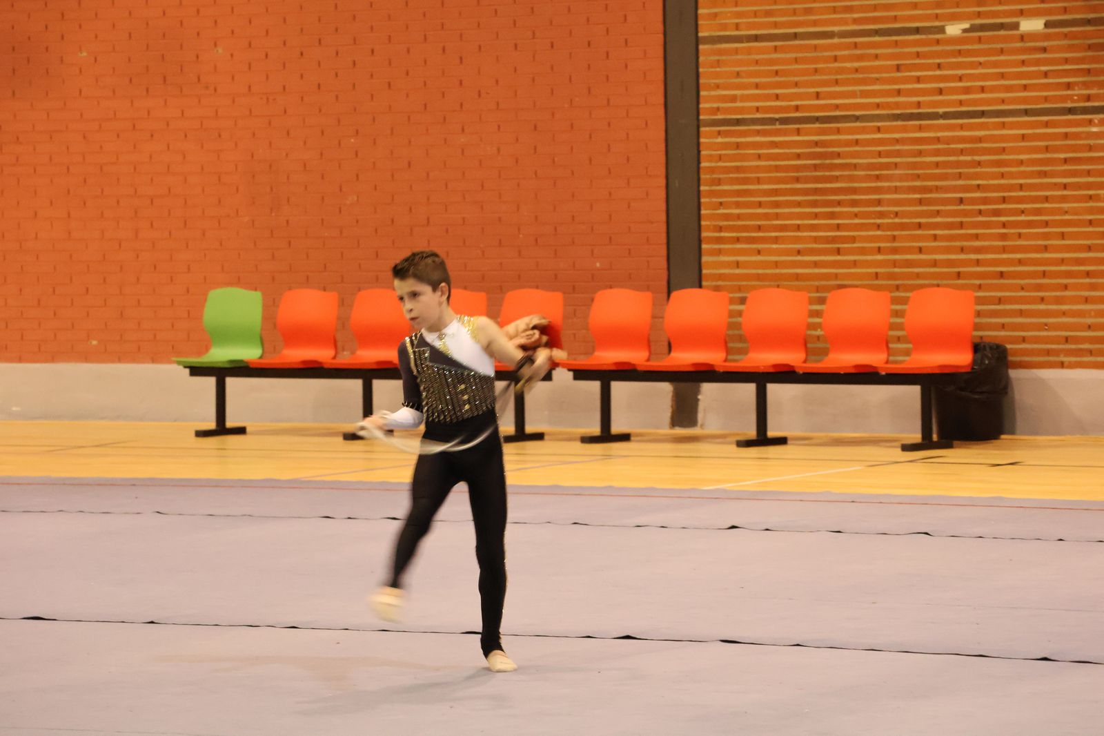gimnasia-ritmica-en-el-manuel-camba-9