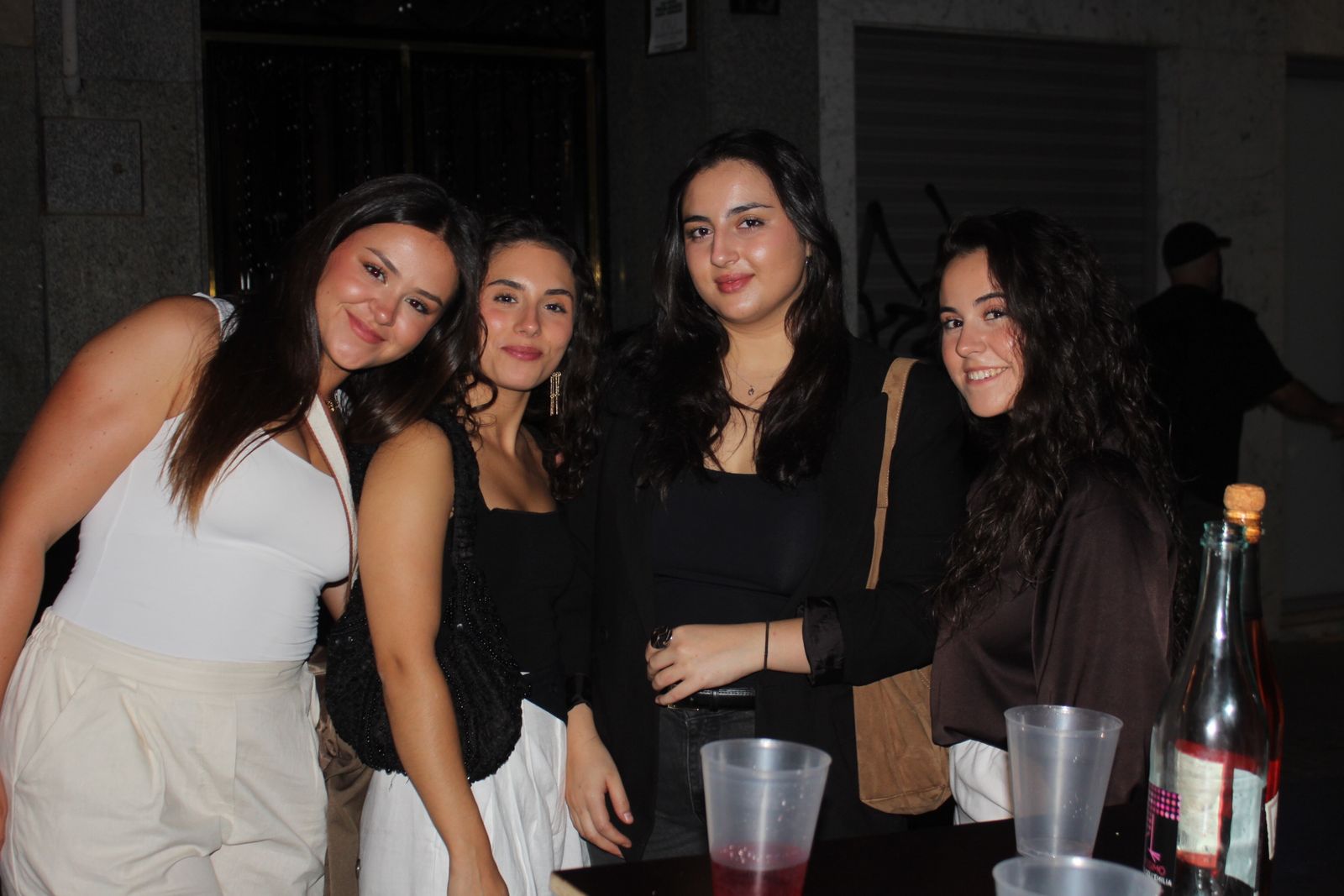 Ambiente en la Feria de Día en la tarde de este lunes