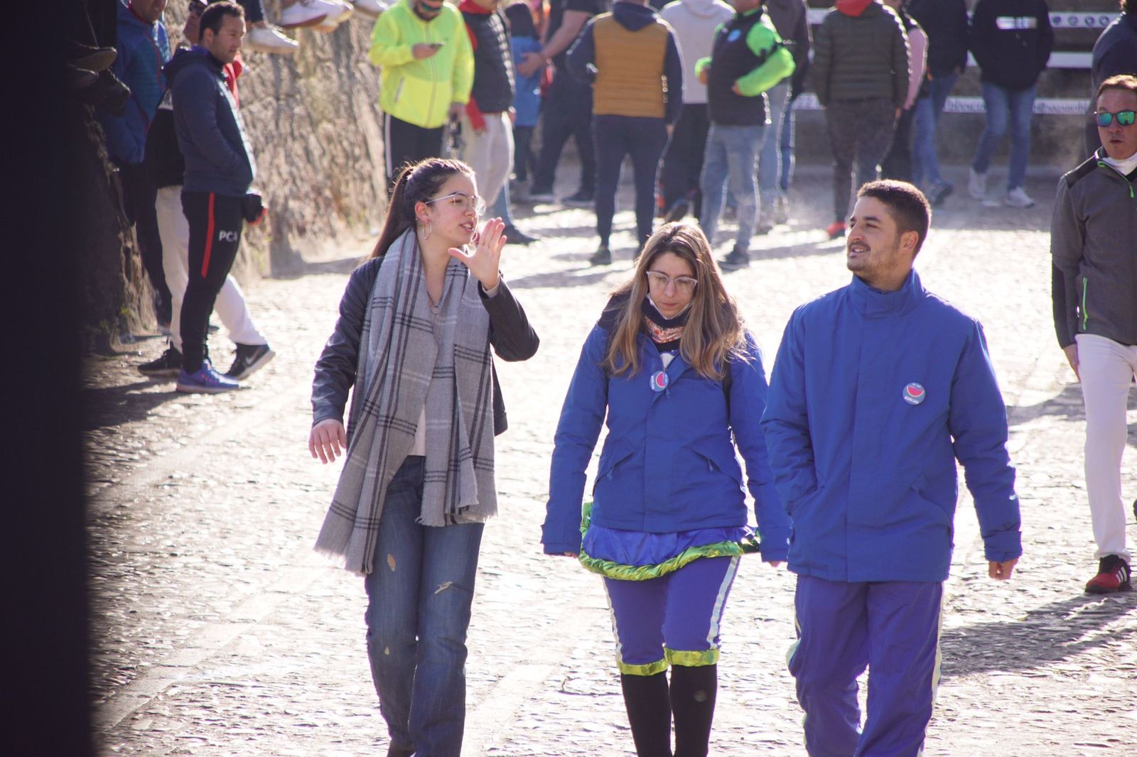 encierro-capea-y-ambiente-en-ciudad-rodrigo-en-este-lunes-de-carnaval-24