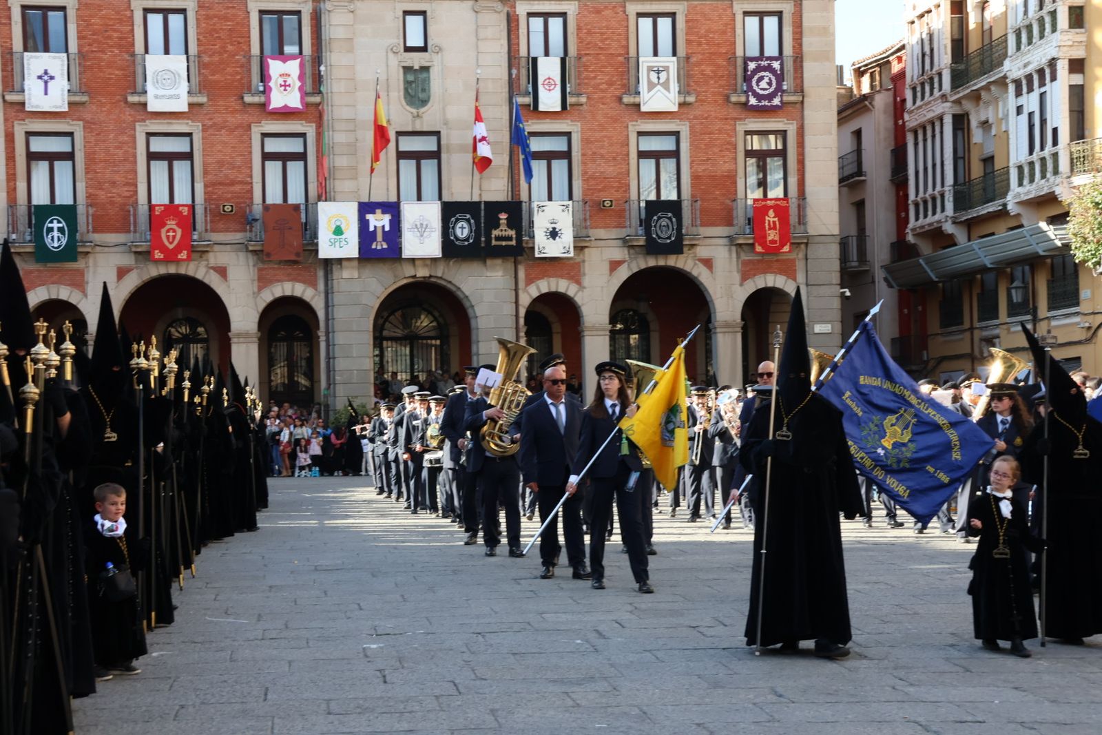 GALERÍA | Revive en imágenes la procesión del Santo Entierro