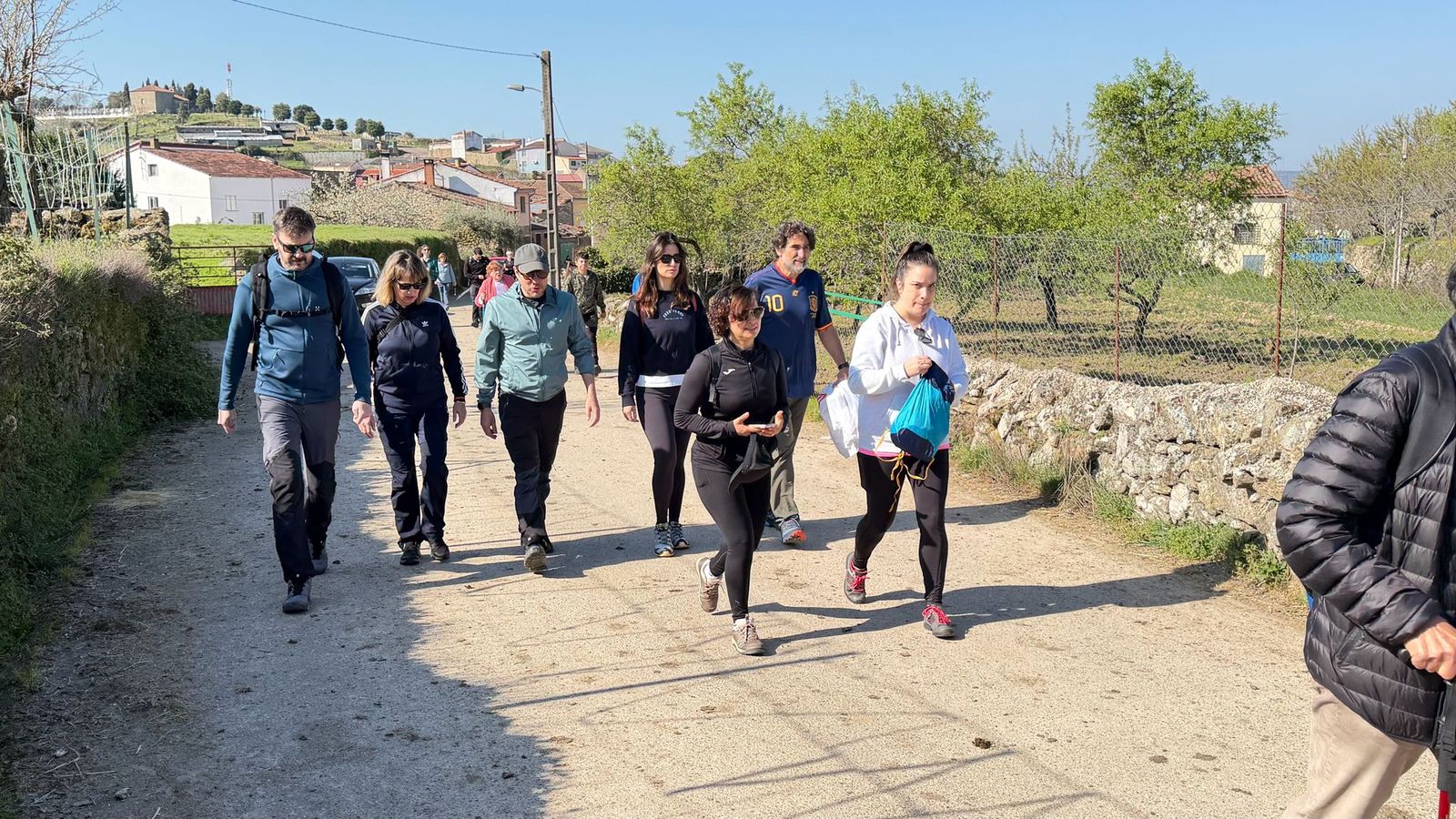 Marcha senderiesta mieza