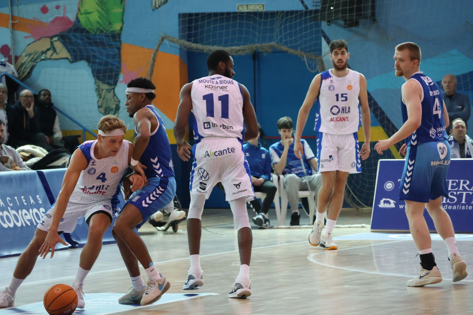 entrada-de-nuevos-hermanos-de-la-cofradia-del-silencio-29