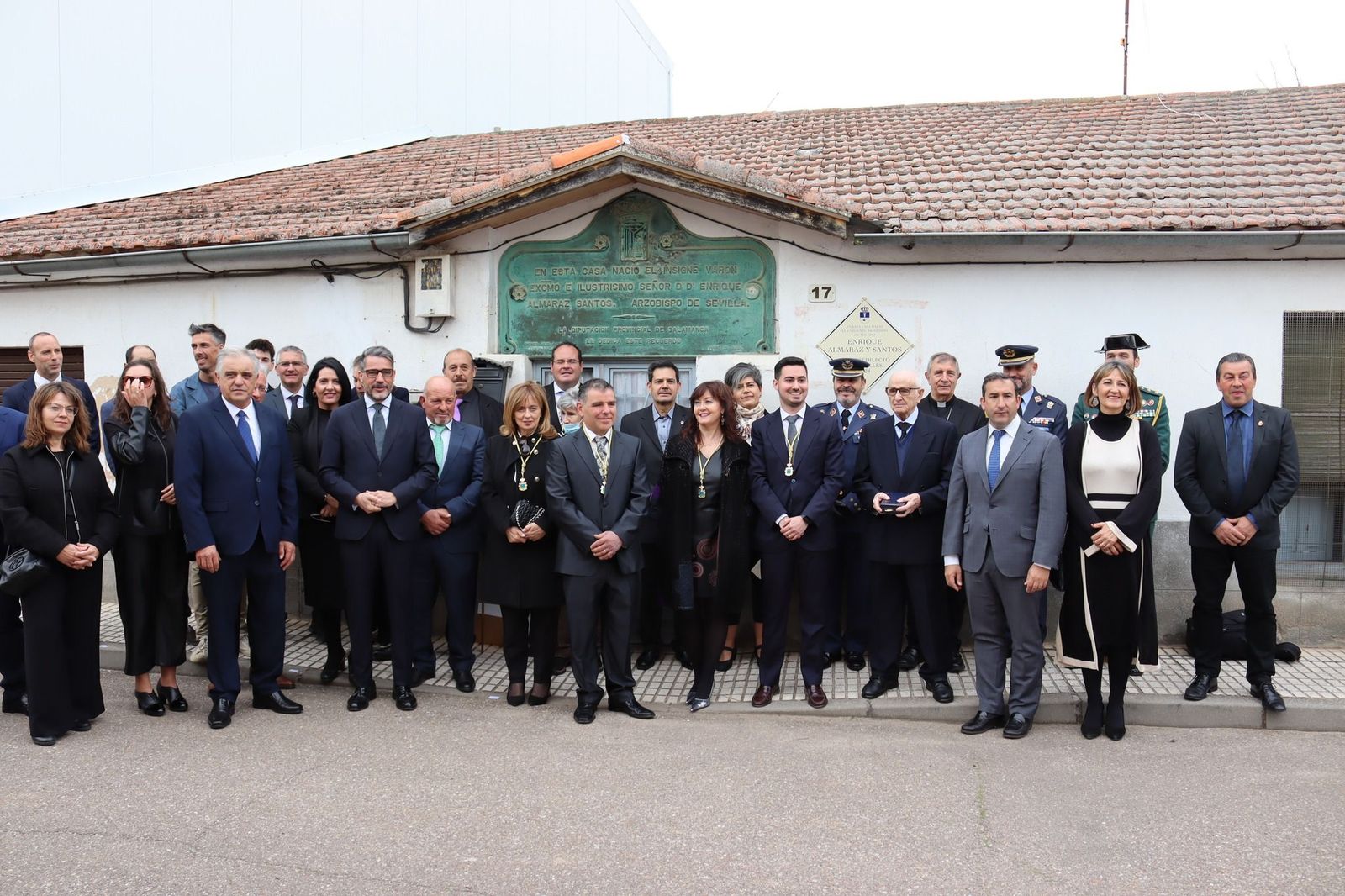 La Vellés, hijo predilecto Enrique Almaraz (1)