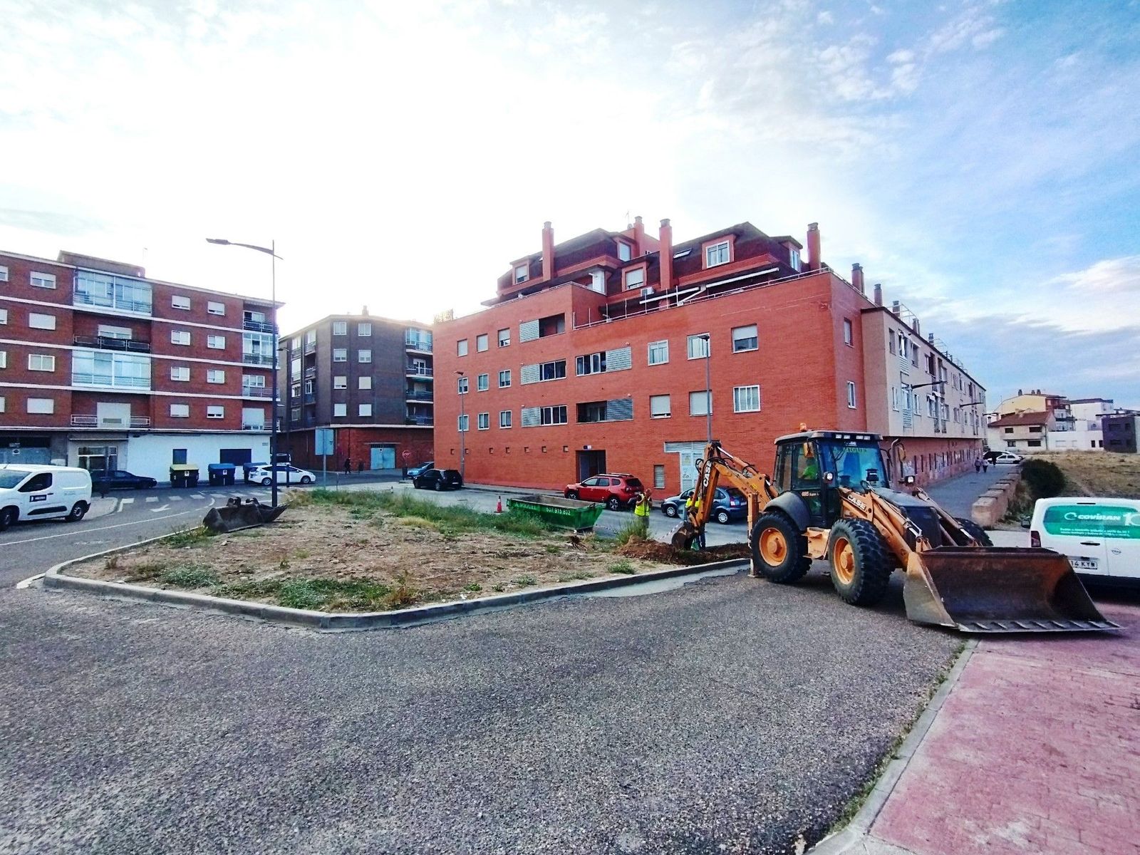Obras en el jardín de La Lobata.