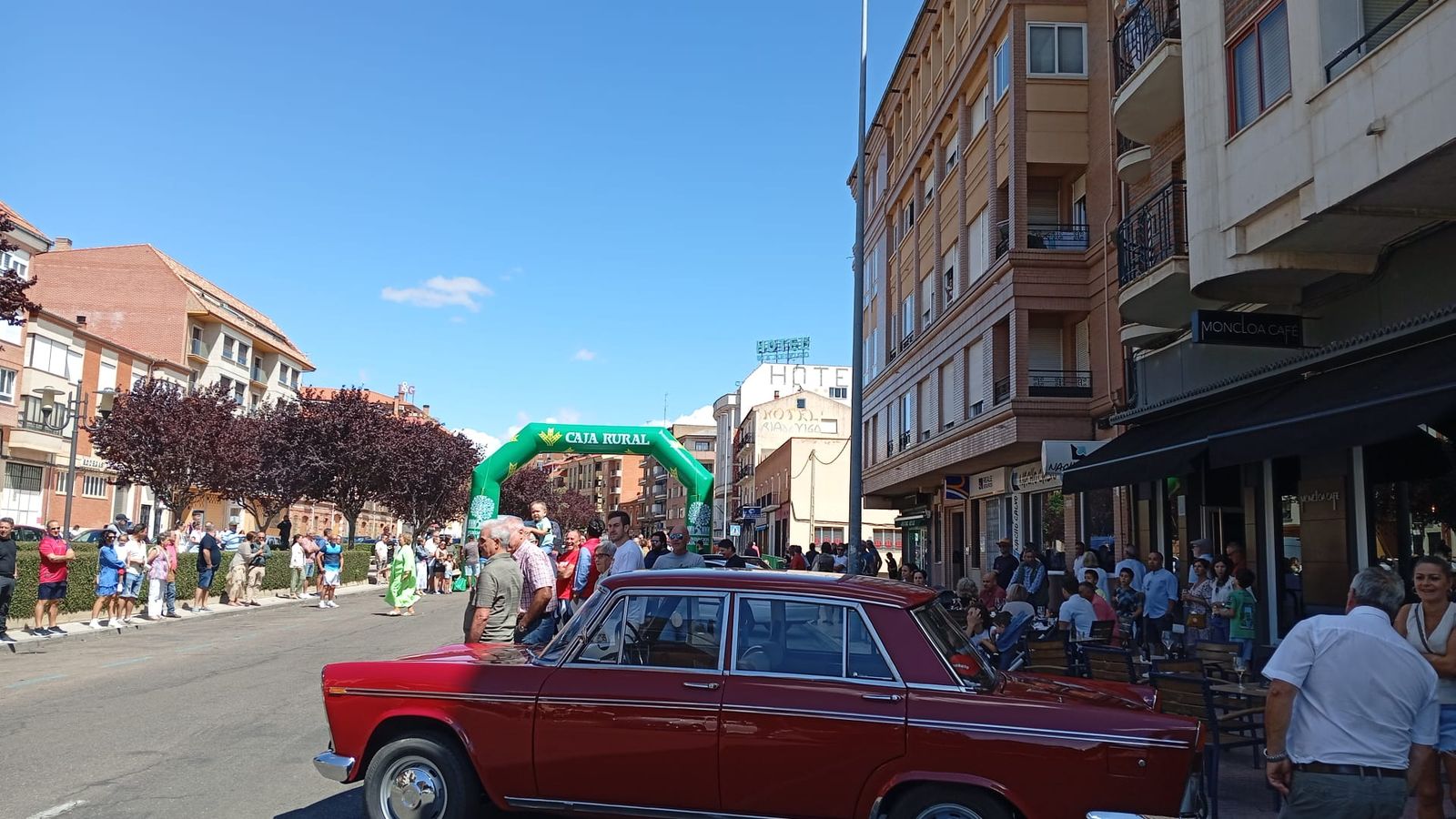 Concentración Vehículos Clásicos Benavente (4).jpeg