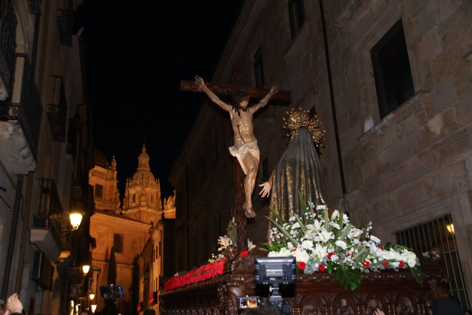 Procesión de la Hermandad Universitaria del Cristo de la Luz y Nuestra Señora de la Sabiduría