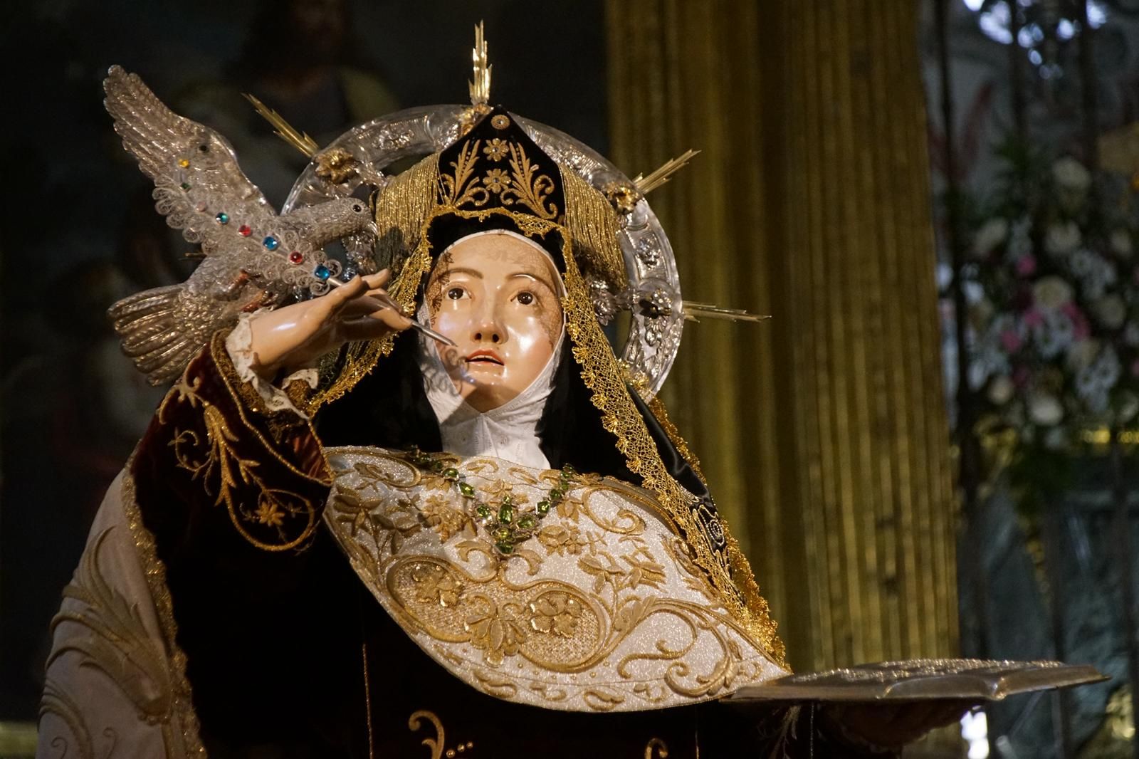 Procesión del regreso a clausura de Santa Teresa de Jesús