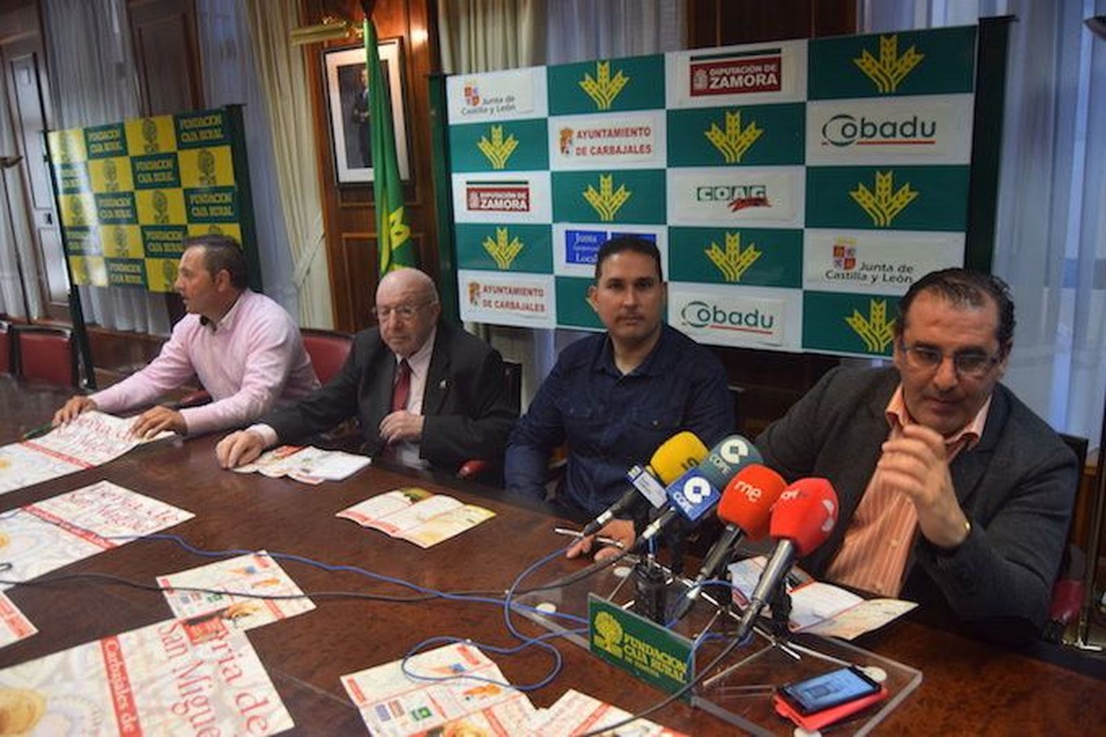 La feria de Carbajales continúa fiel a su cita con la raza castellana