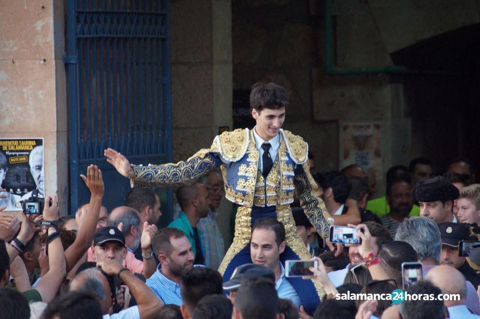 Hombros antonio grande 1200x798