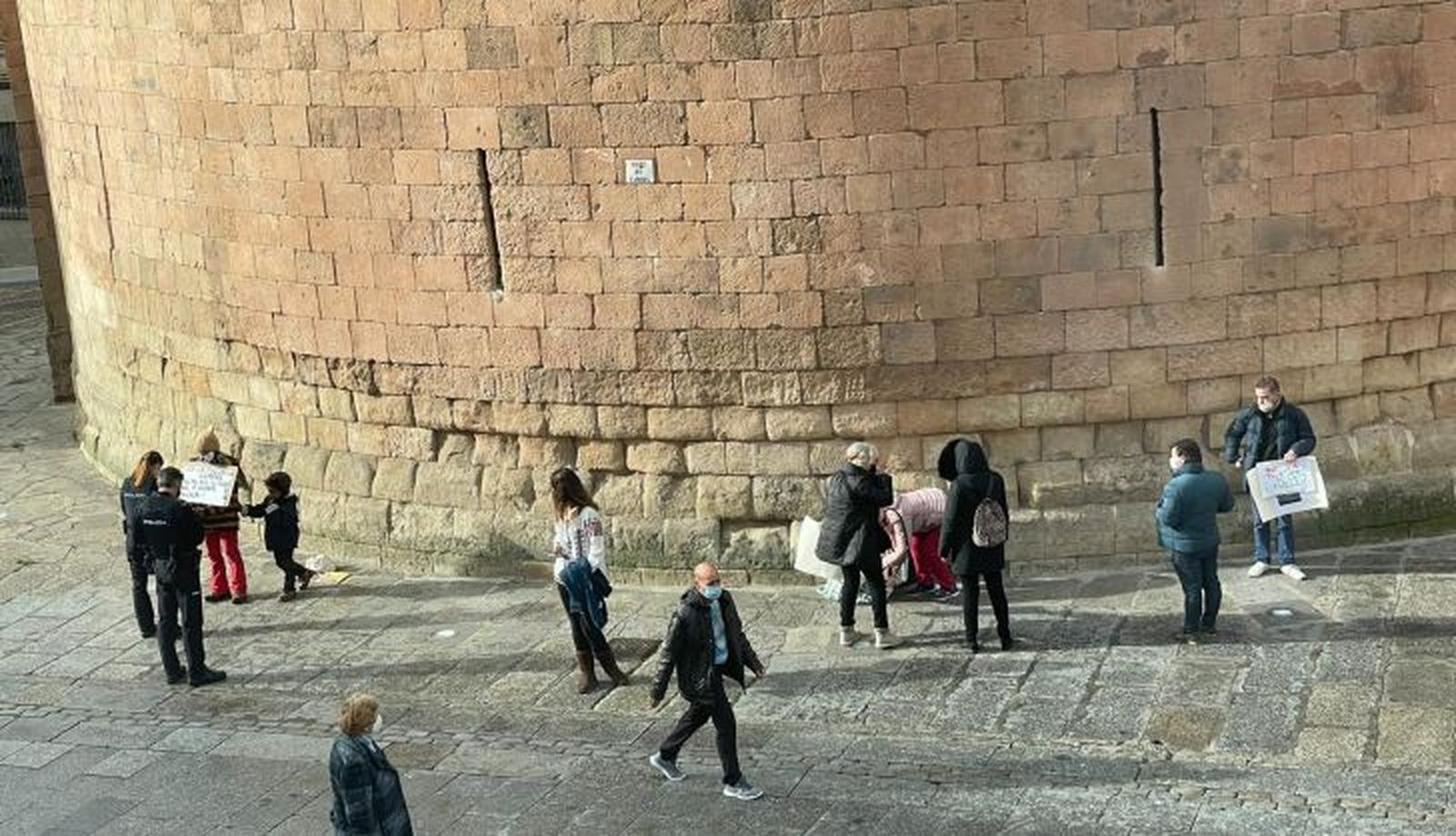 Concentración negacionistas 