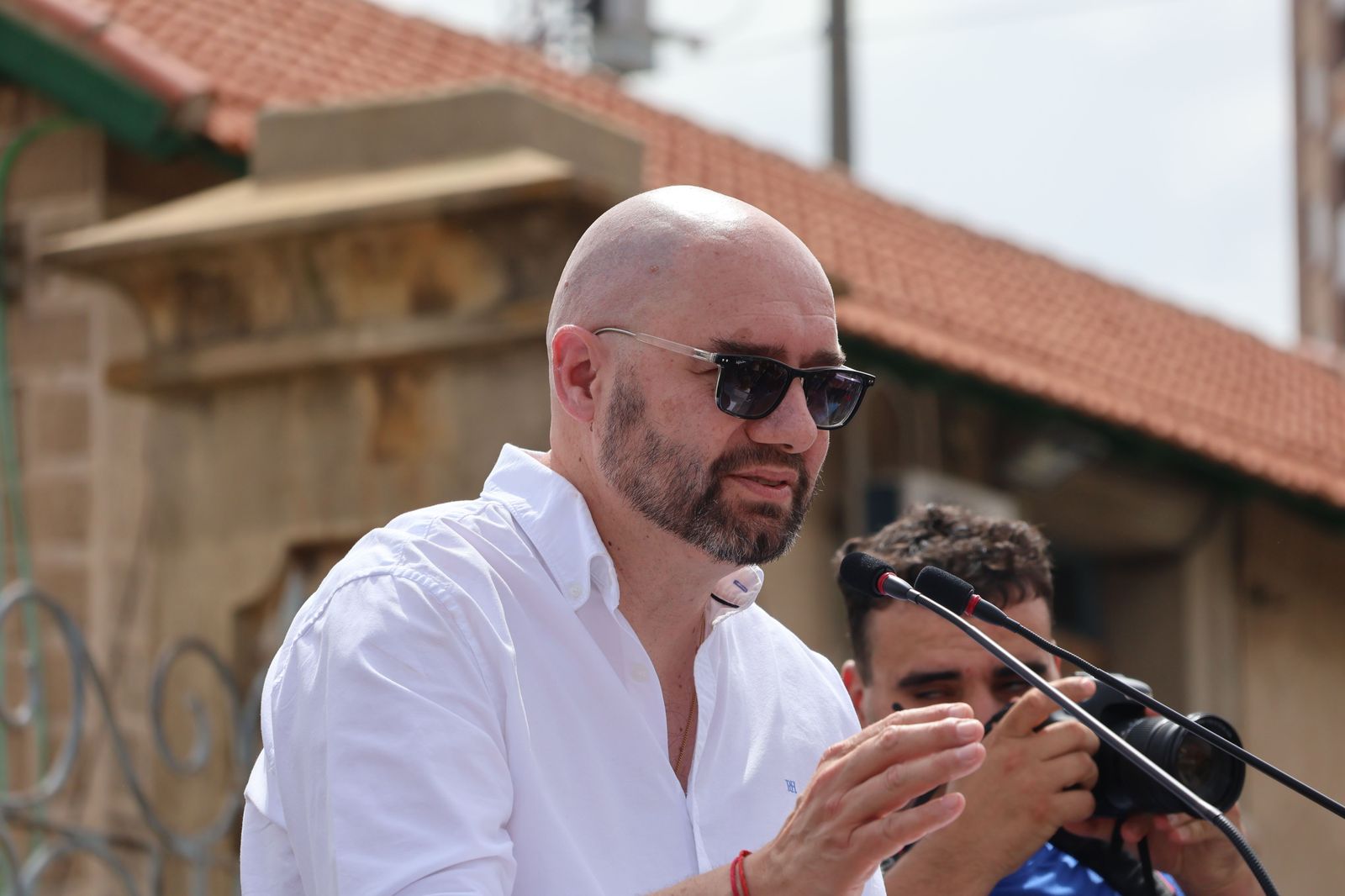 manifestacion-contra-la-perida-de-servicios-de-ave-77