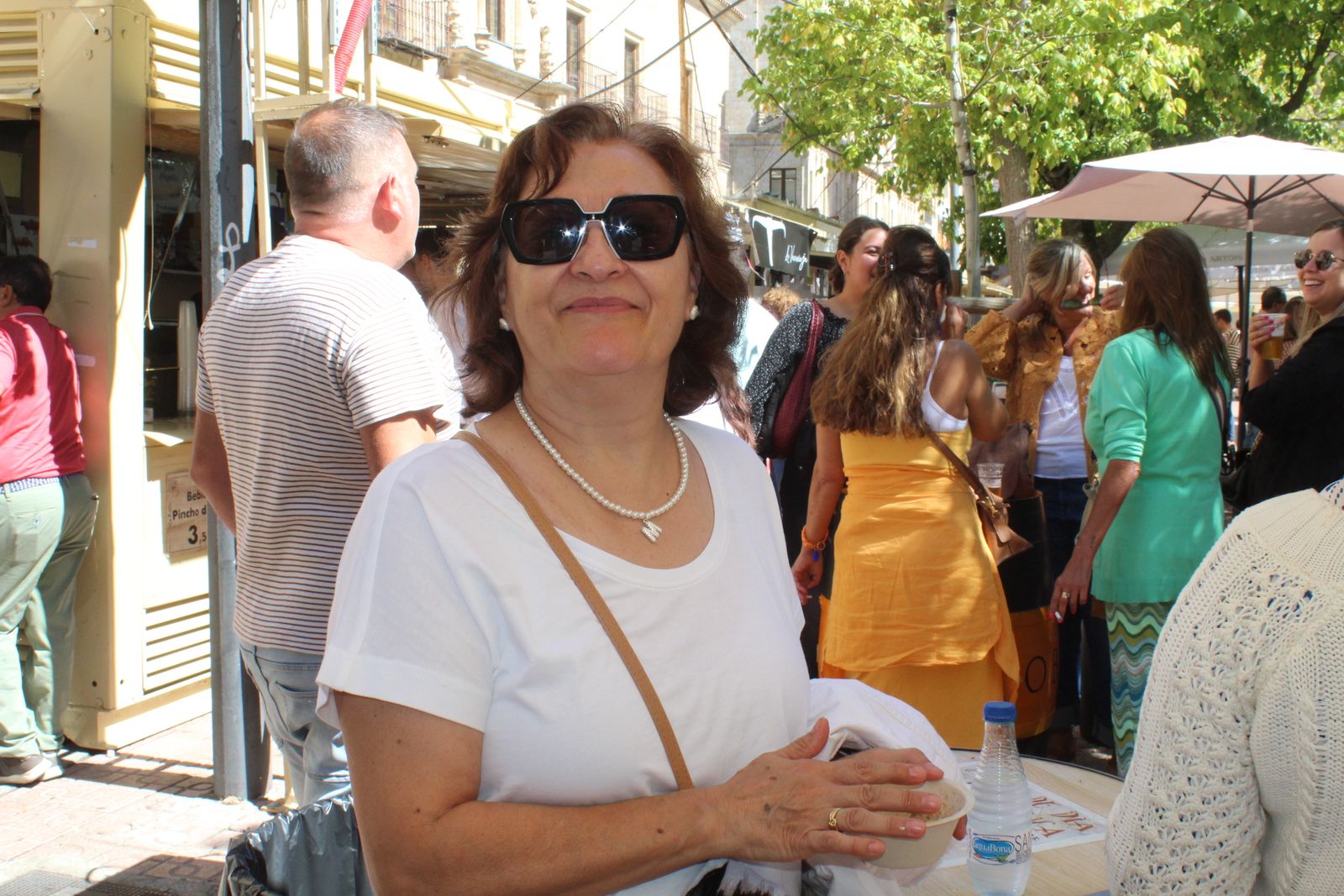 Ambiente en la Feria de Día en el mediodía de este jueves