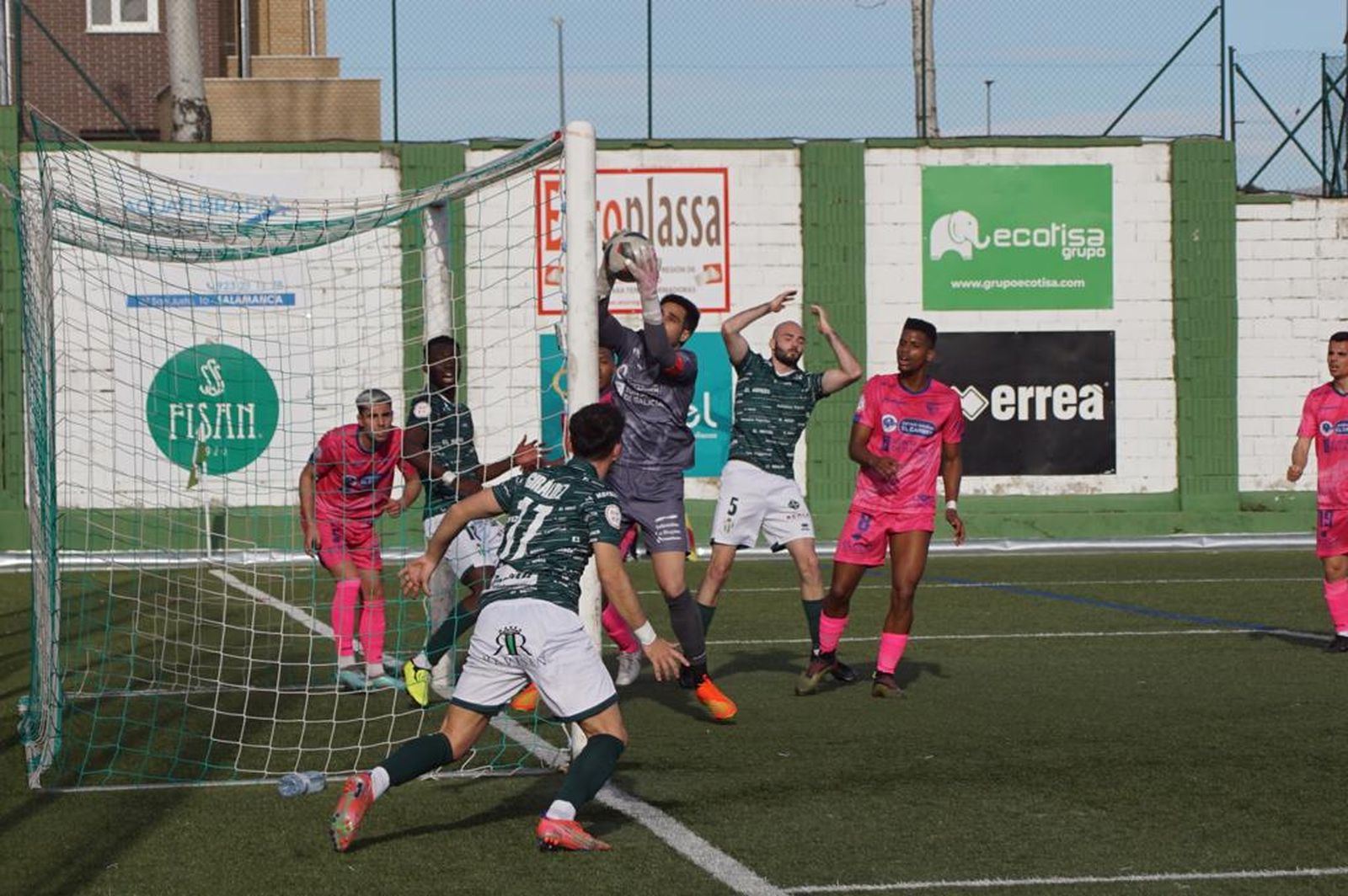 whatsapp-image-2023-03-12-at-18-00-32