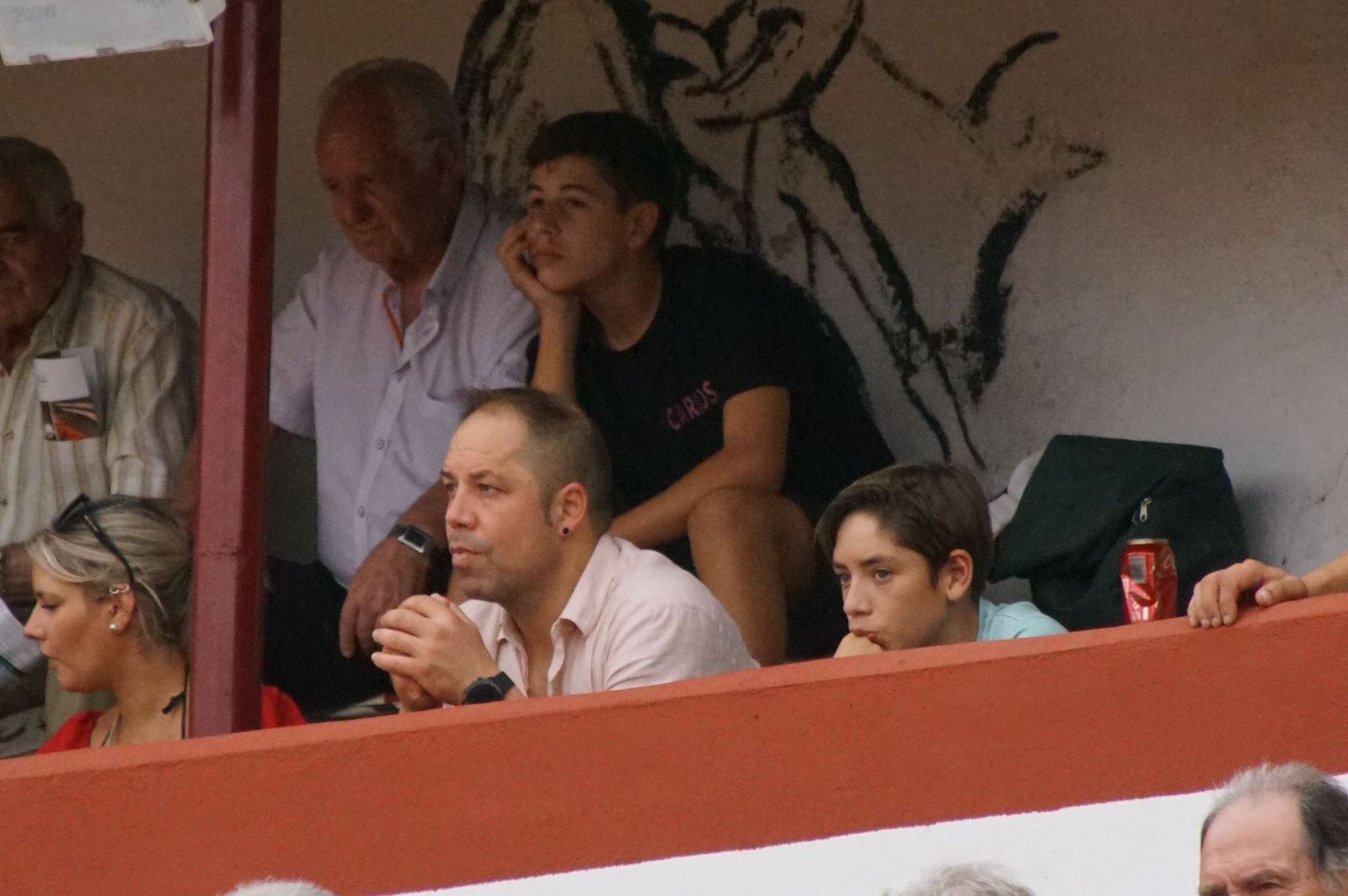 Javier Castaño se despide de Guijuelo y Damián Castaño, su hermano, e Ismael Martín salen a hombros en Guijuelo