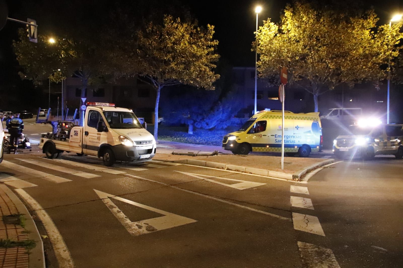 accidente-de-taxi-en-glorieta-beatriz-de-suabia-fotos-andrea-m-4