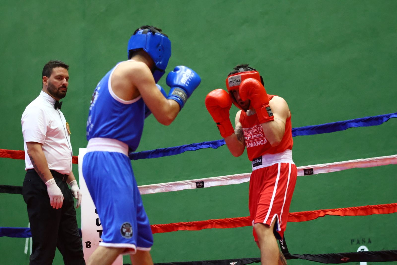 Velada de Boxeo en el Pabellón de San José