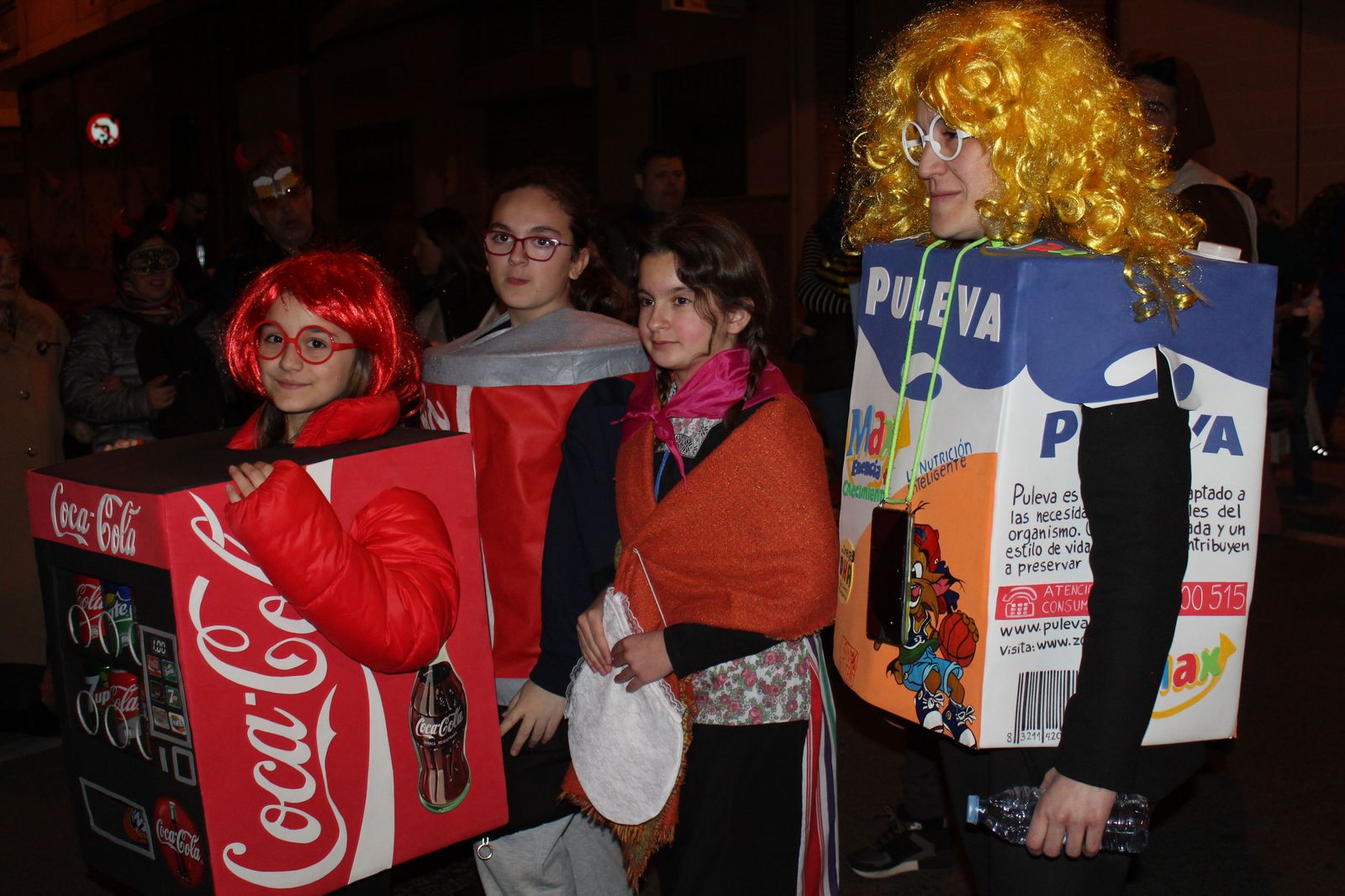 desfile-de-disfraces-de-carnaval-del-barrio-del-oeste-40