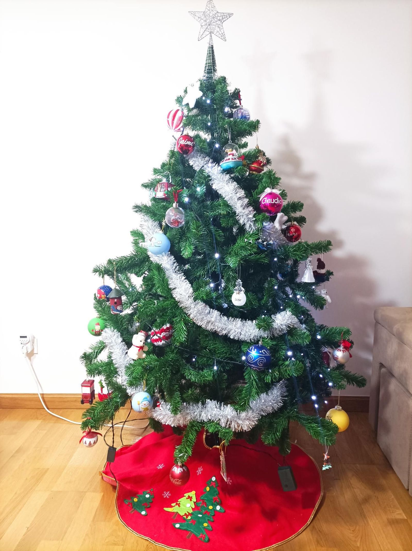 f-d-q-decoracion-navidena-en-una-vivienda-de-villamayor-7