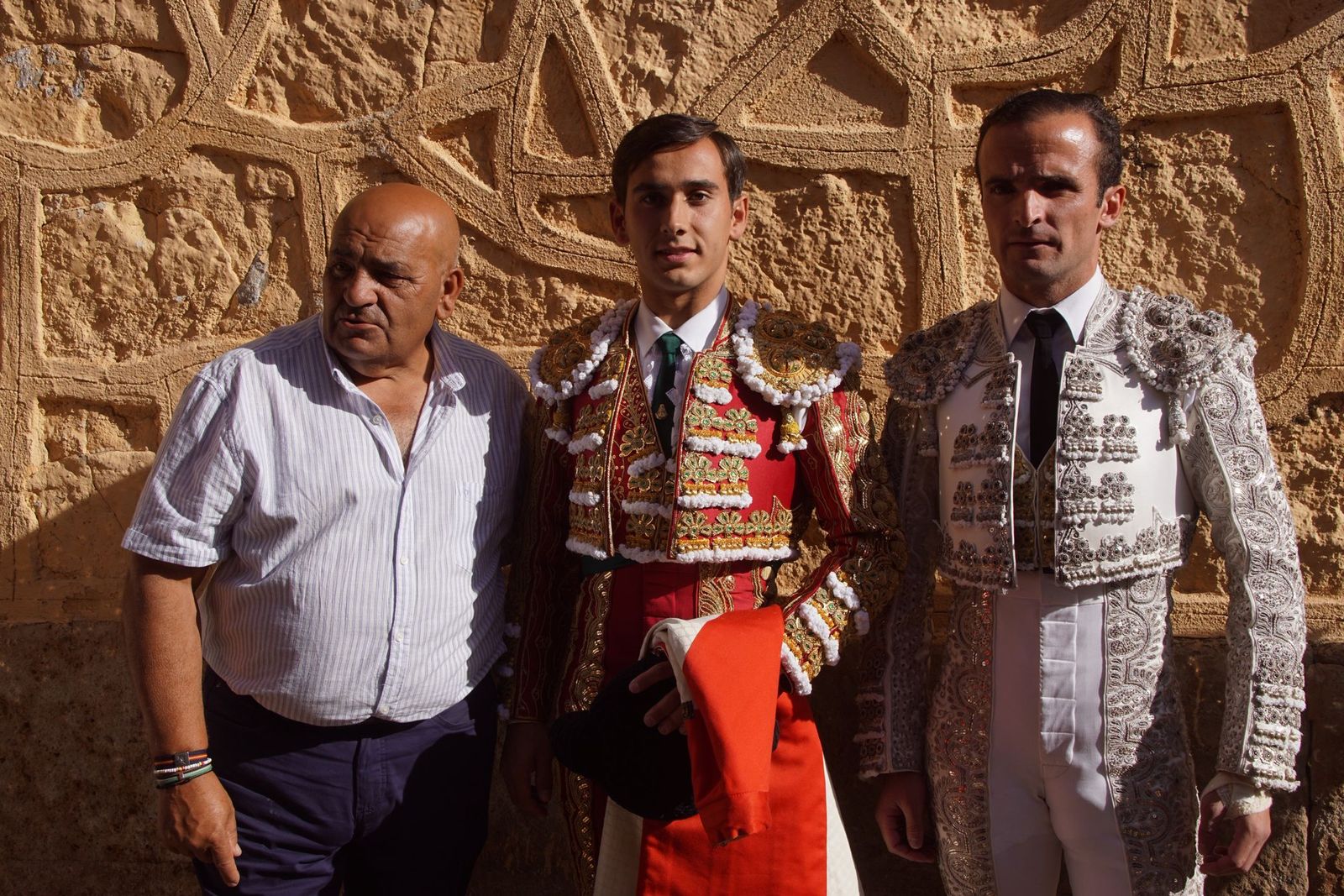 Así se ha vivido la primera corrida de la feria 2025 en La Glorieta: imágenes del ambiente en los tendidos y en el patio de cuadrillas
