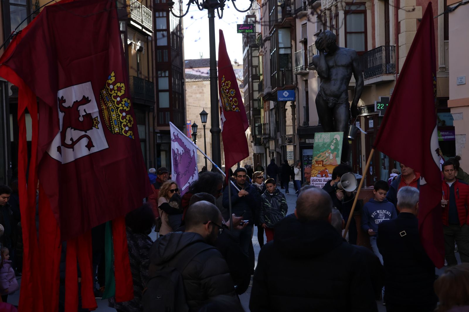 Concentración en la Plaza Sagasta (23)