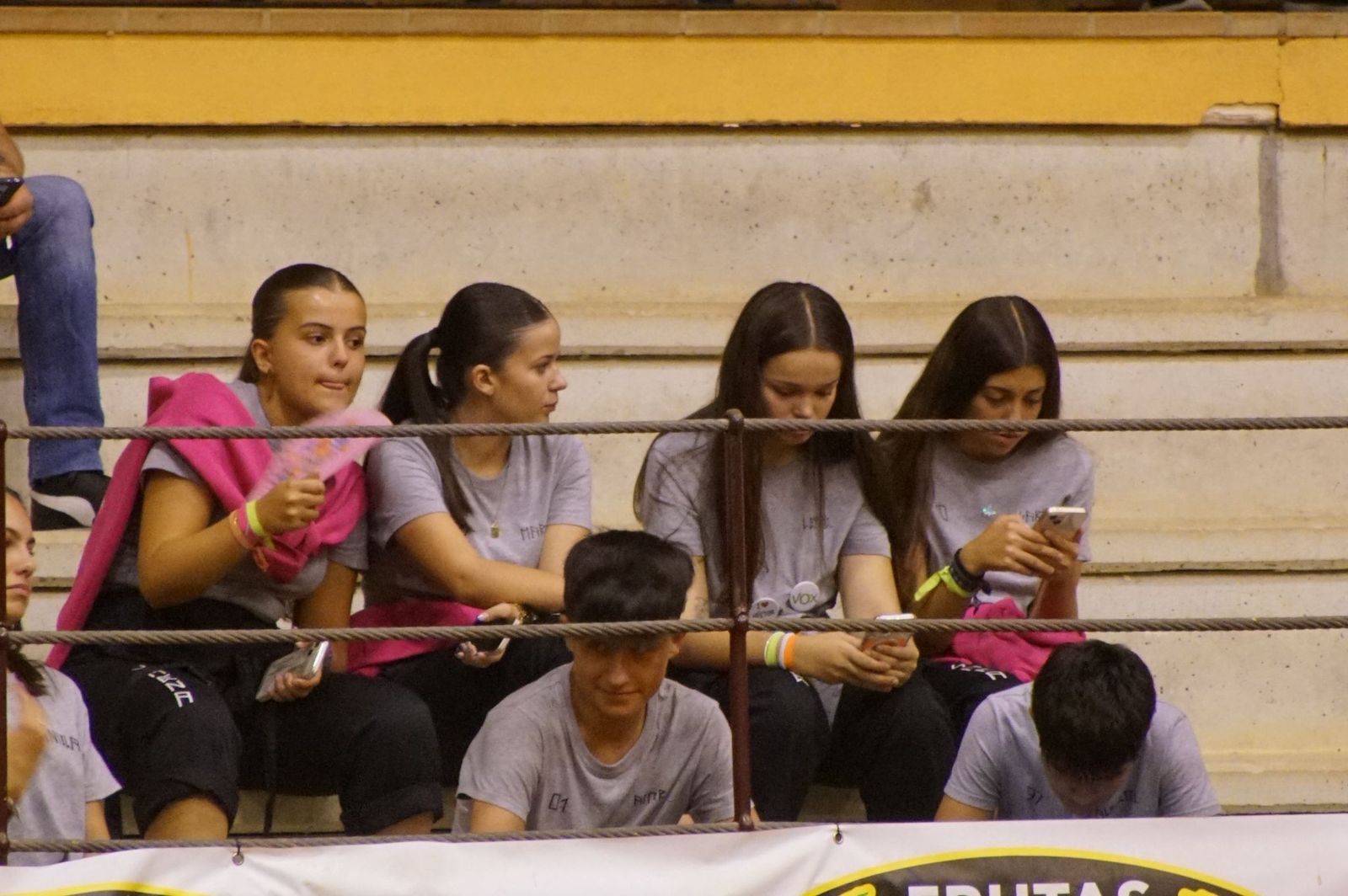Multitudinario encierro nocturno en Alba de Tormes