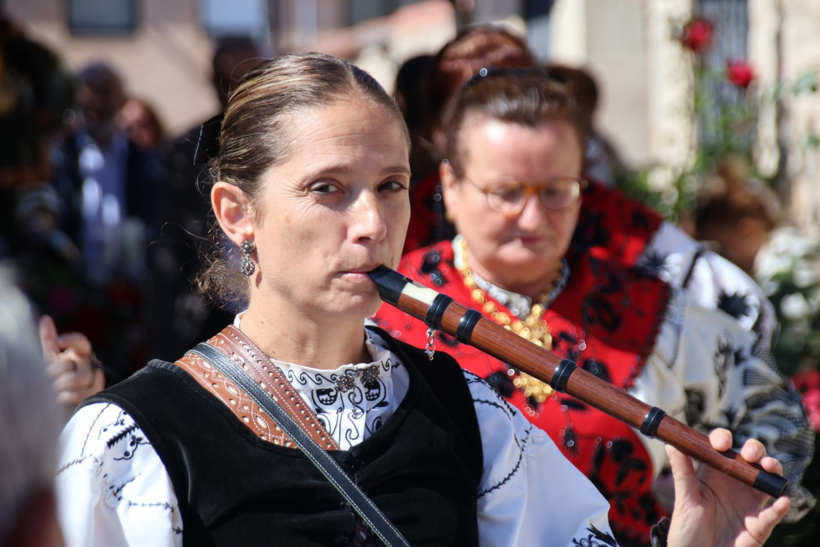 Misa en honor a San Miguel y bailes charros