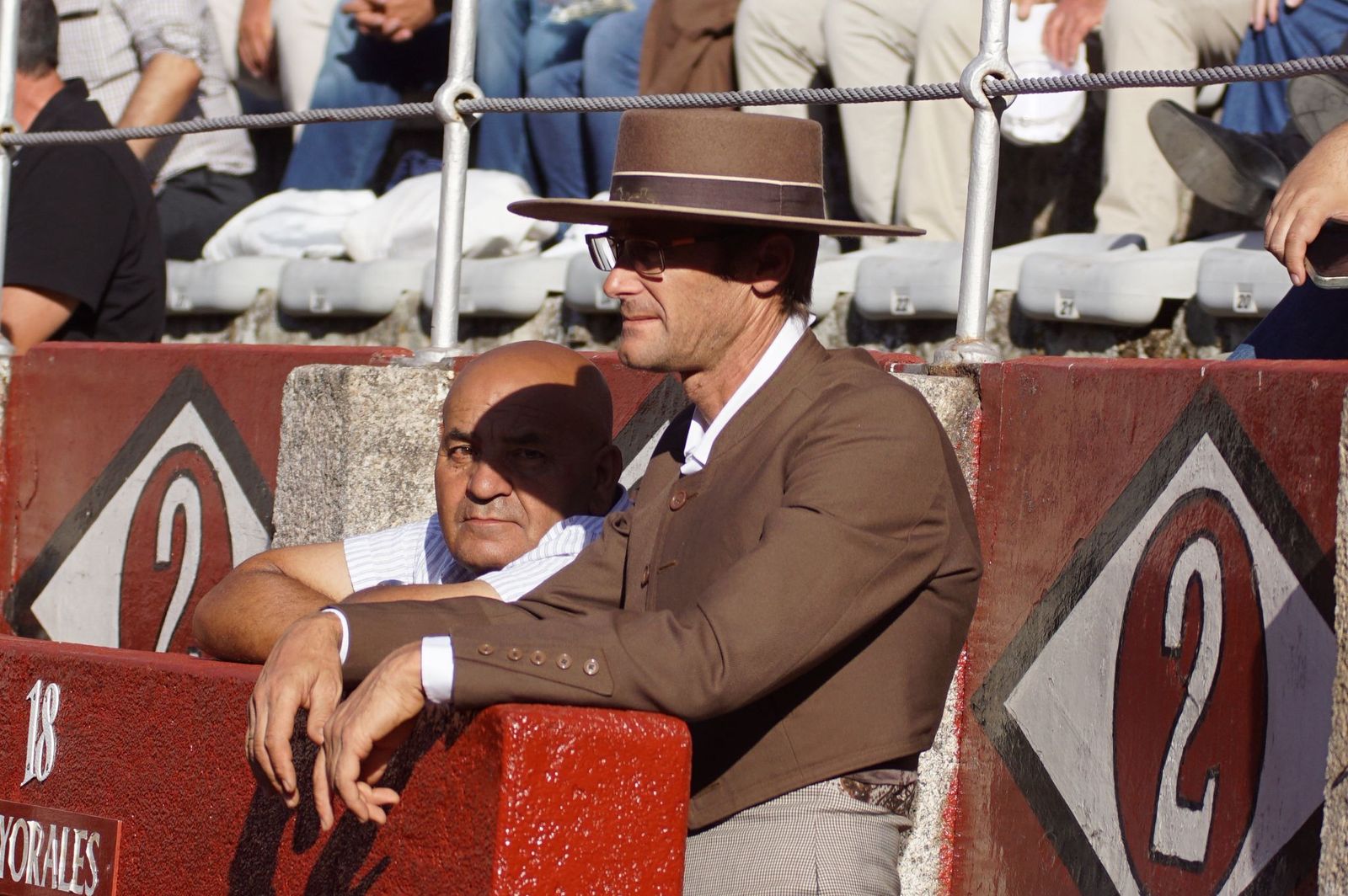 Así se ha vivido la primera corrida de la feria 2025 en La Glorieta: imágenes del ambiente en los tendidos y en el patio de cuadrillas