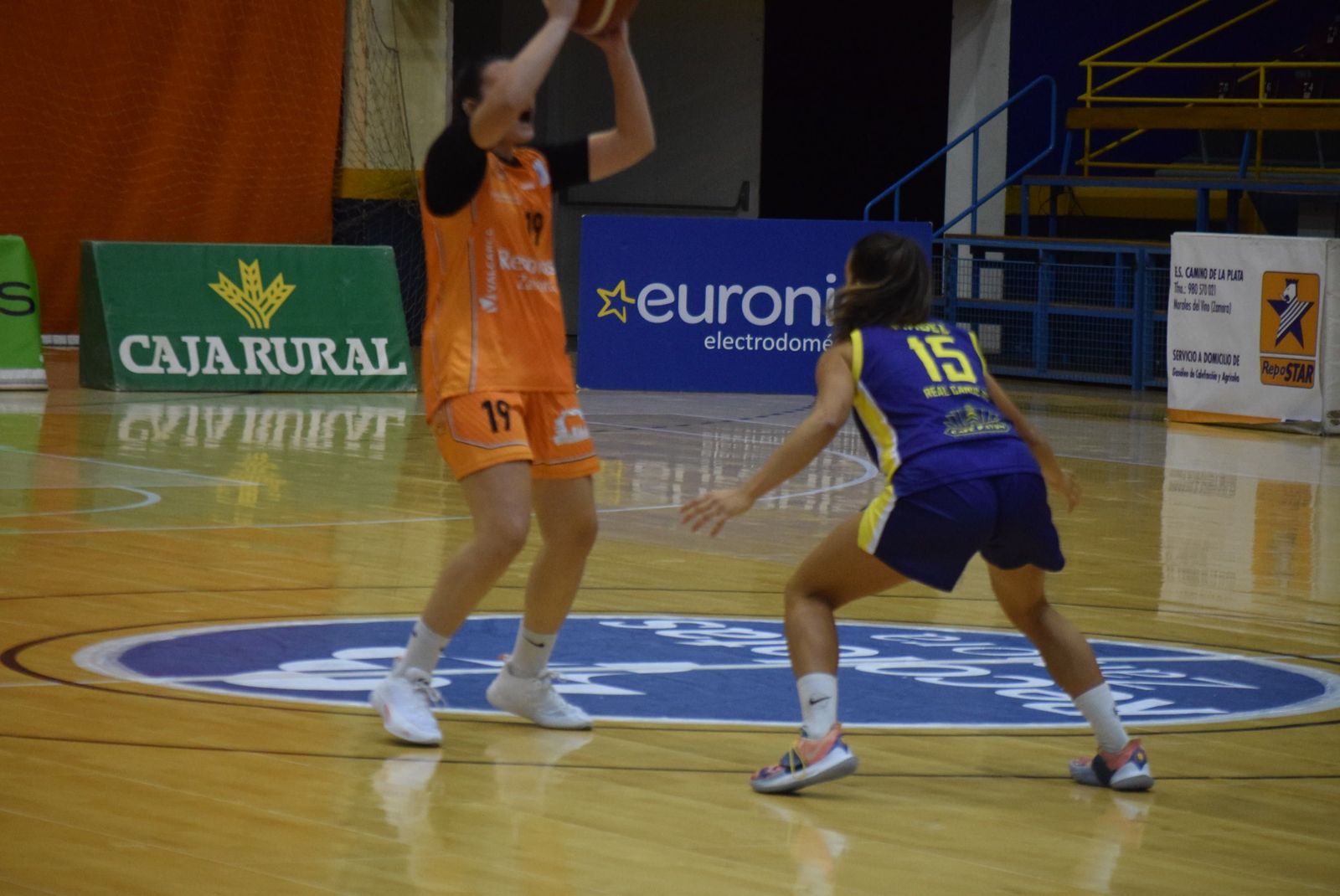 cd-zamarat-real-canoe-37