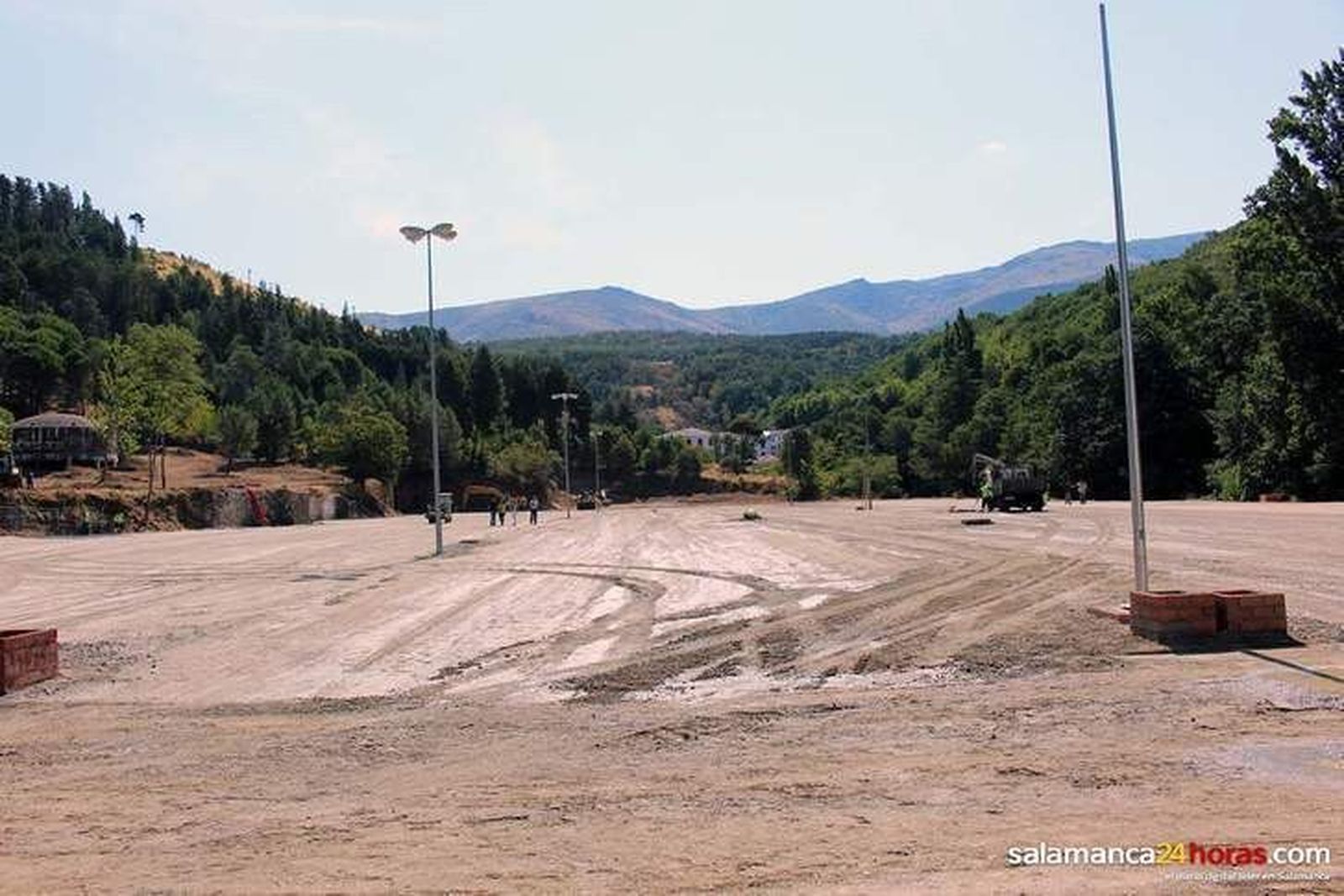 La Thesa será recinto ferial y la oposición denuncia su ilegal acondicionamiento