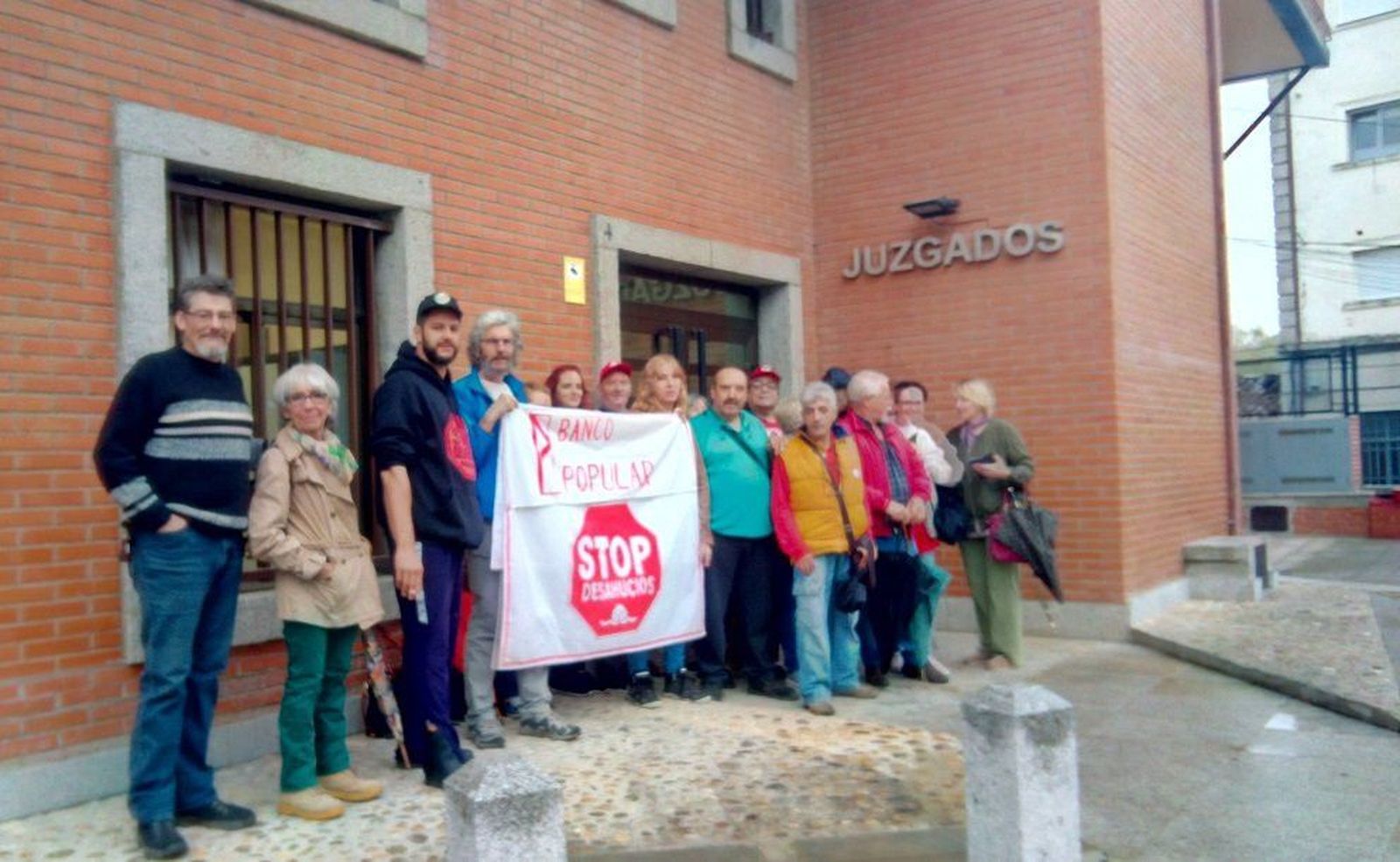 Izquierda Unida Comarca de Béjar muestra su apoyo a Stop Desahucios