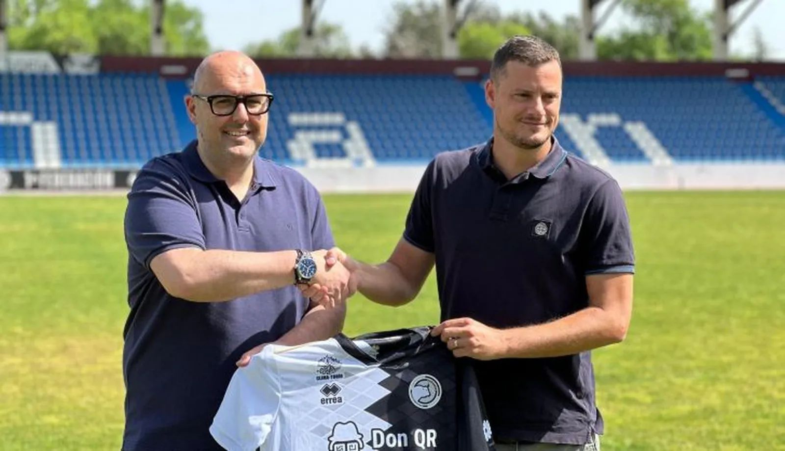 Oriol Riera durante su presentación
