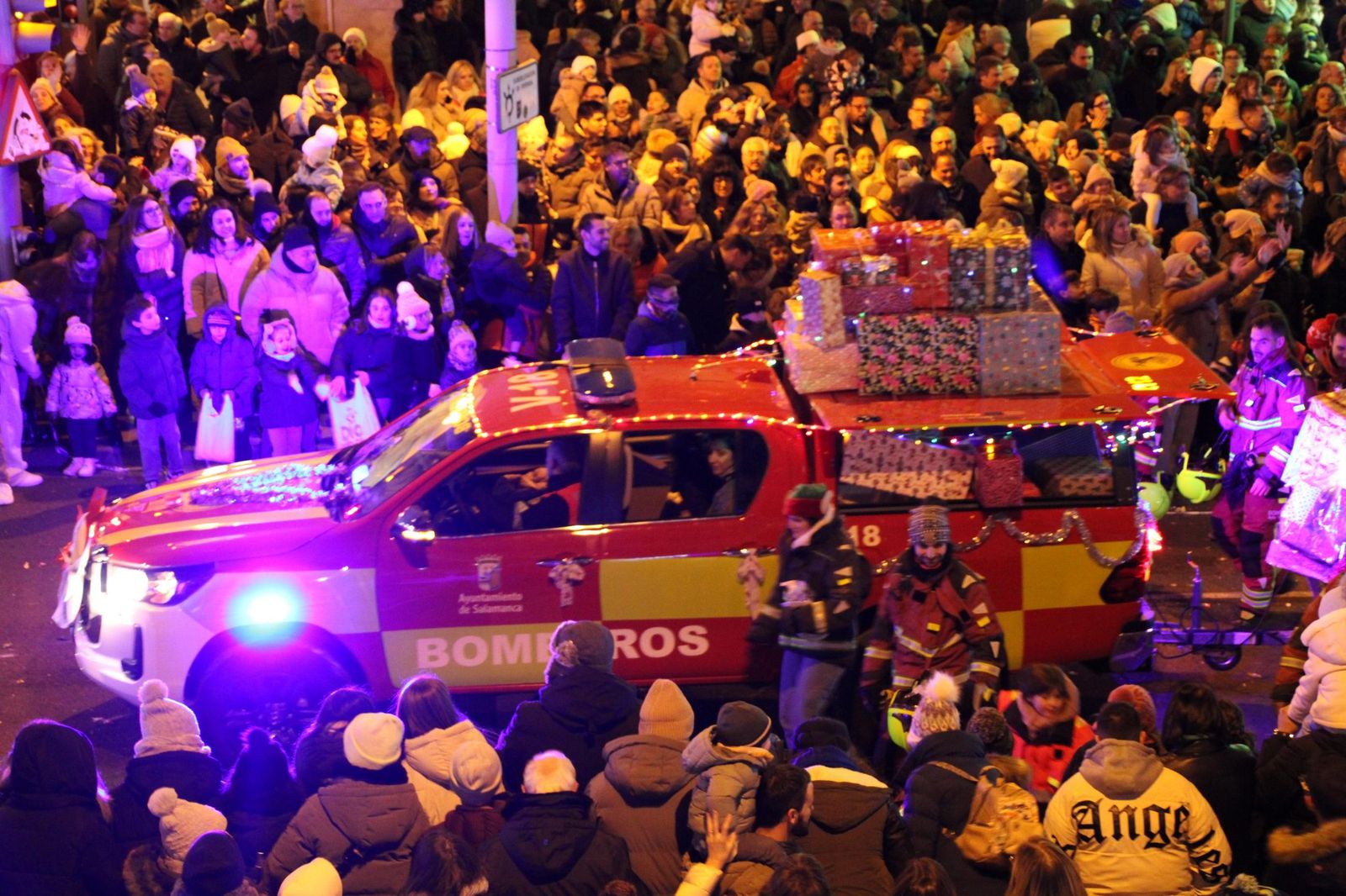 Los Reyes Magos recorren las calles de Salamanca en la Cabalgata 2026