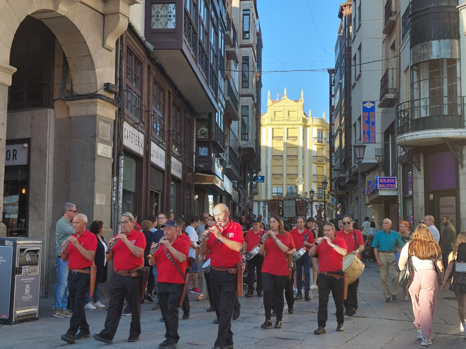 Pasacalles de Cabezudos y Gigantes “El cerco de Zamora” de Capitonis Durii 2025