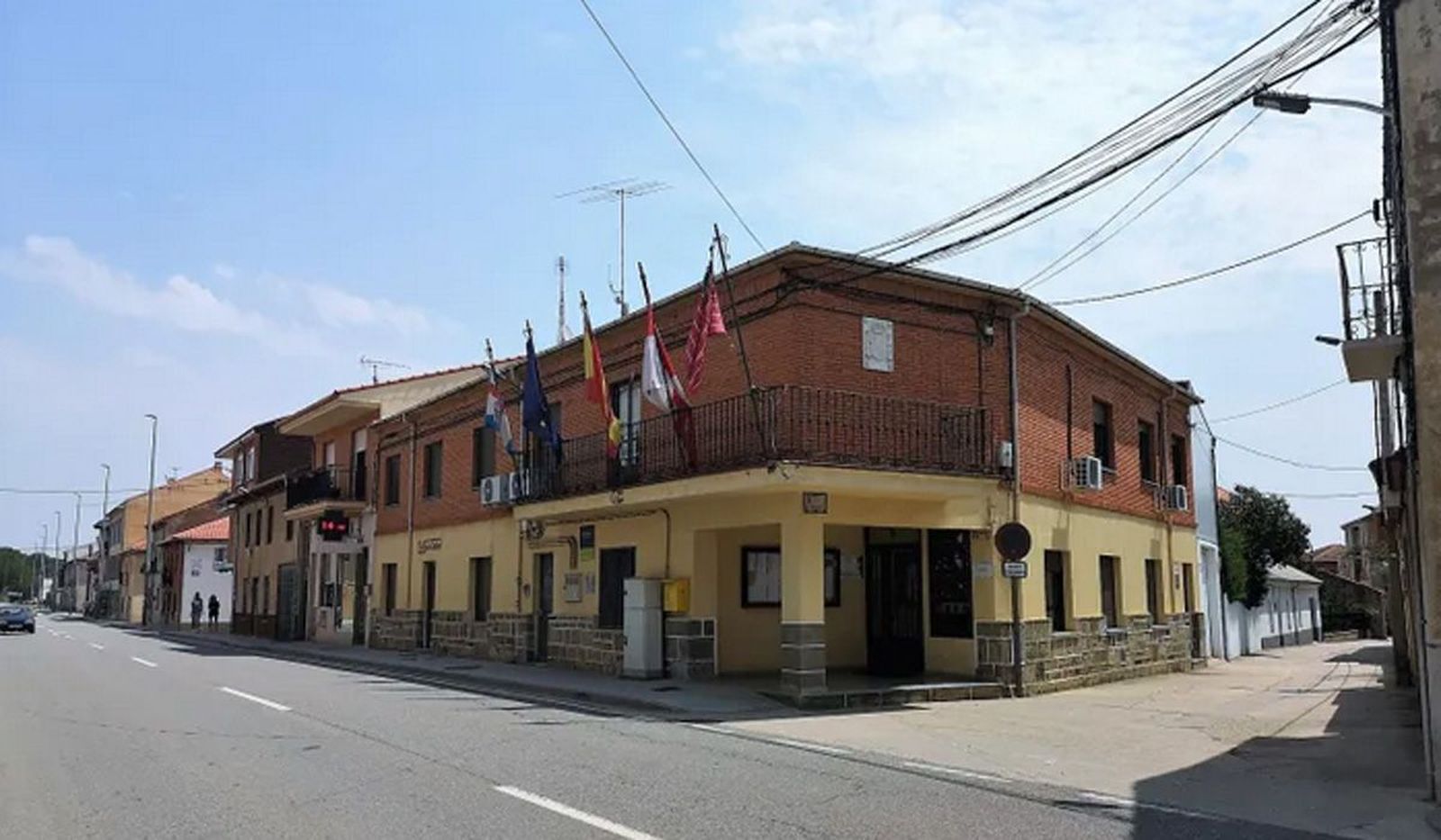 Ayuntamiento de Camarzana de Tera FOTO M.A.C.