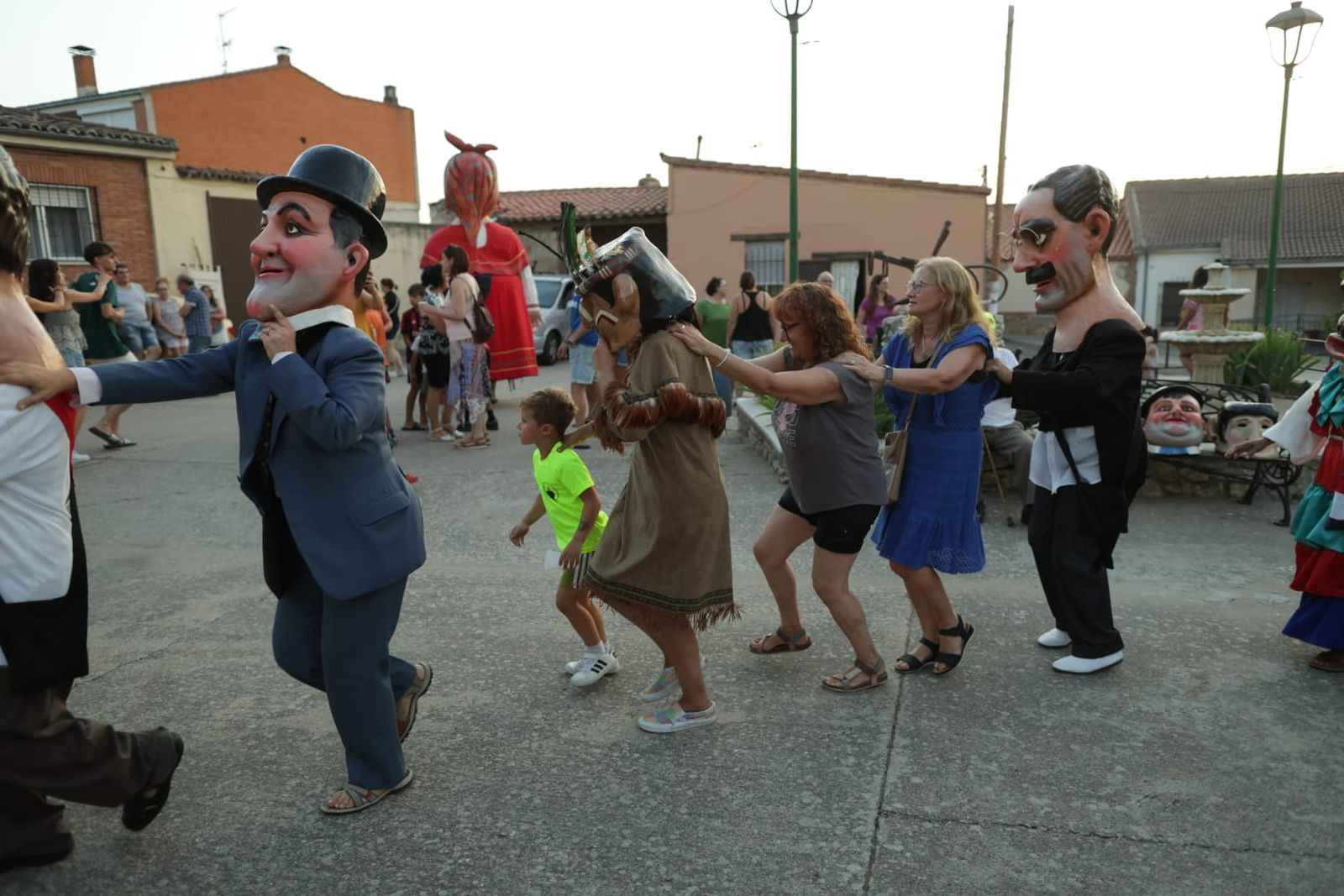 Tardobispo vive con intensidad su Semana Cultural 2025