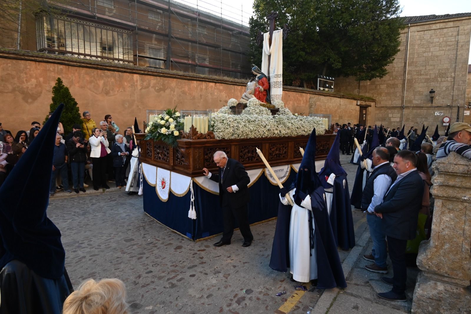 El Santo Entierro vuelve a unir en un acto de fe a las siete cofradías de Ciudad Rodrigo