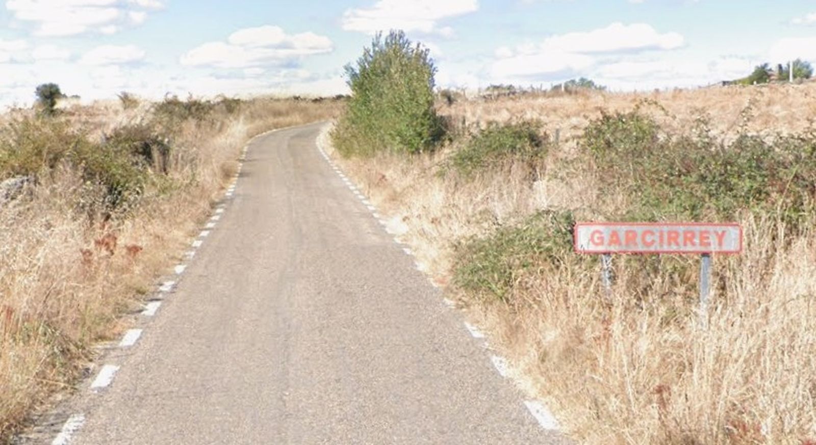 Carretera CP-006 en el término municipal de Garcirrey