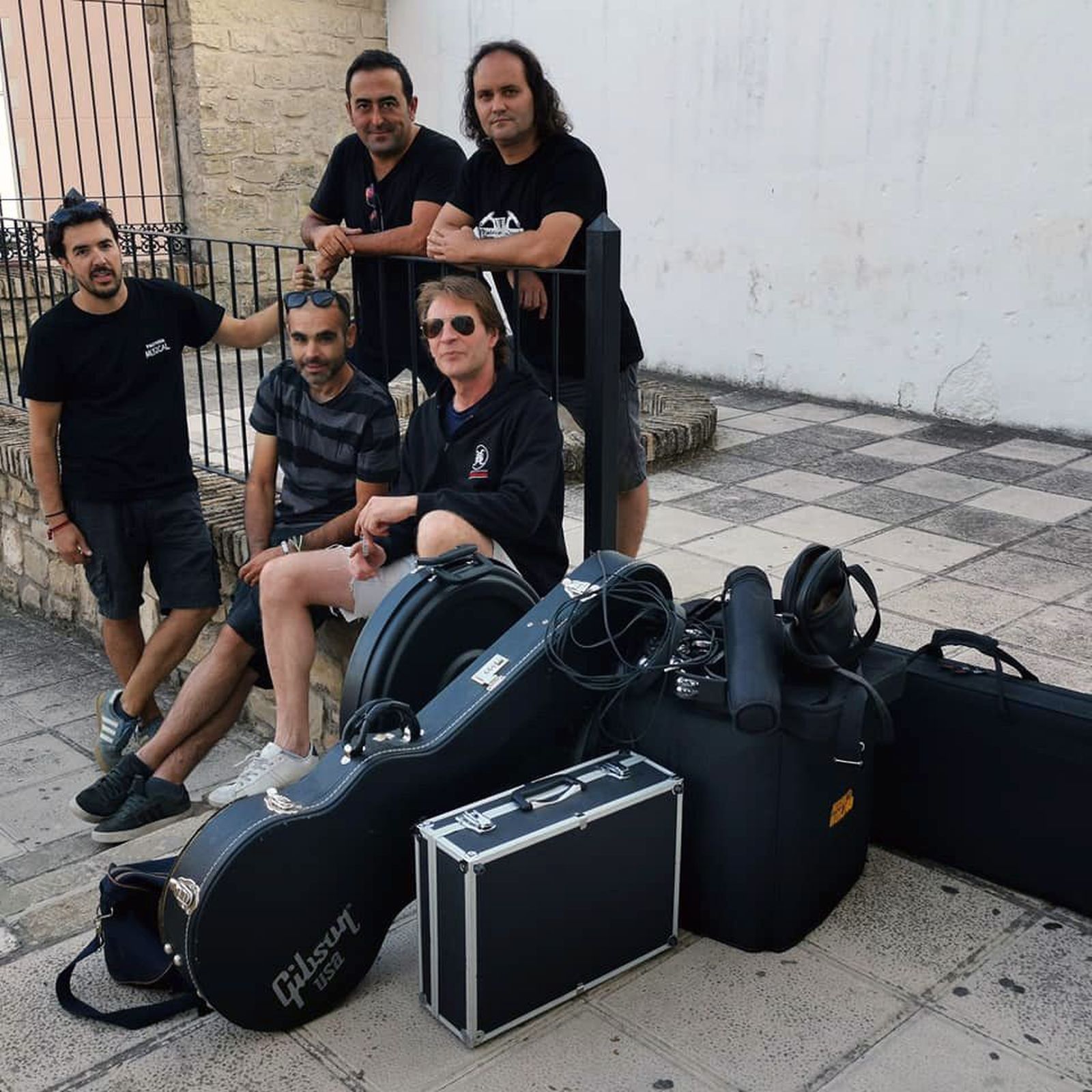 70295005 2156677227958001 8905373955339059200 n