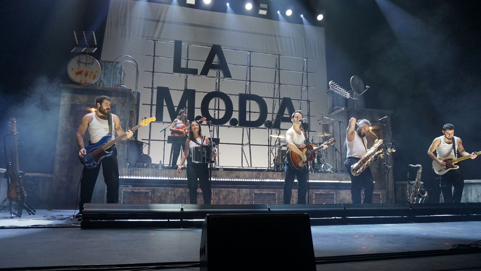 La M.O.D.A. vuelve a salirse en el CAEM