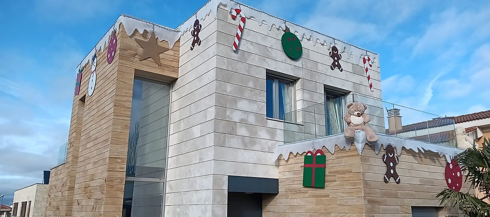 r-b-p-decoracion-navidena-situada-en-una-vivienda-de-villamayor-1