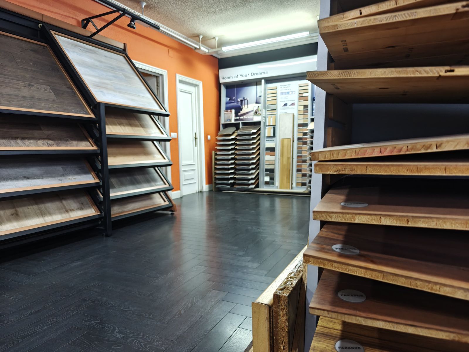 Virtu Martín, Pavimento Francisco Pavón SL. S24H.