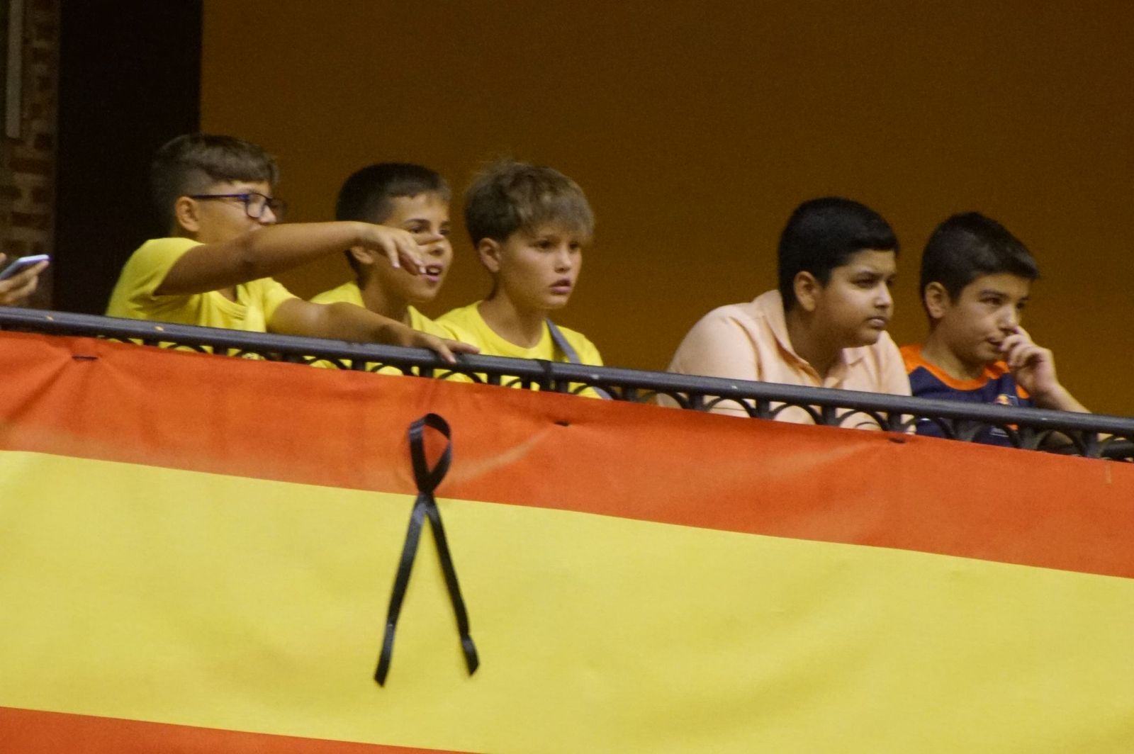 Multitudinario encierro nocturno en Alba de Tormes