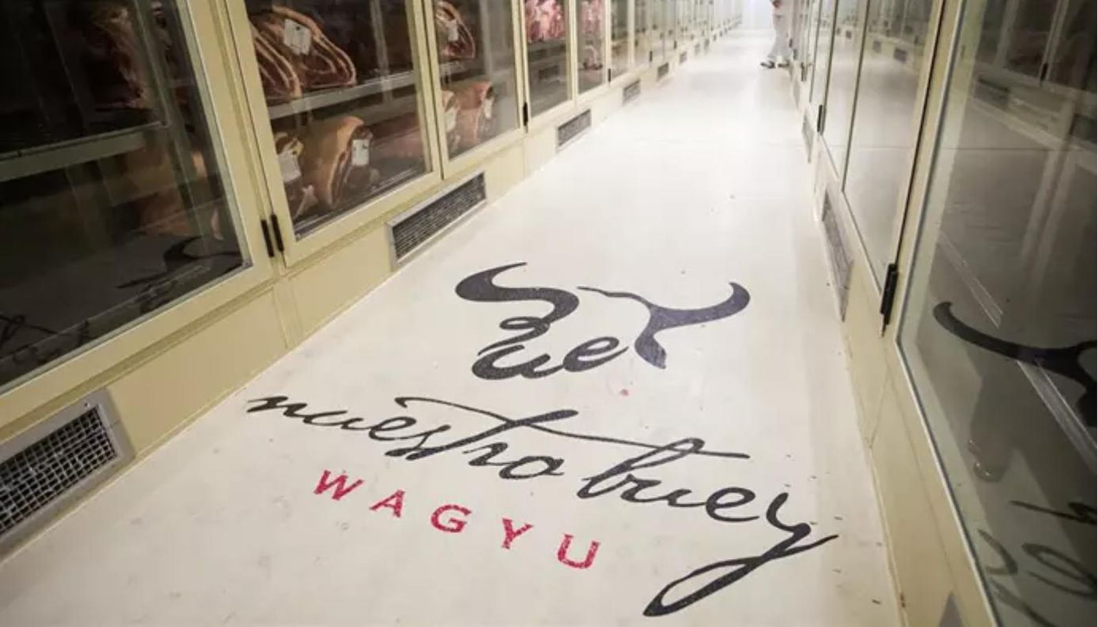 Tres años de mimo en Finca Santa Rosalía para dar la carne "más premiada y selecta" que llega de Burgos a toda Europa - TOMÁS ALONSO/EUROPA PRESS