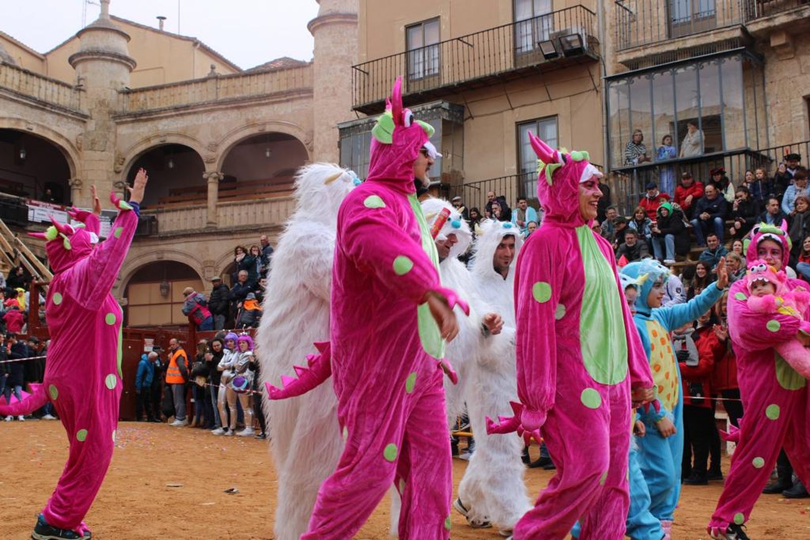 disfraces-del-sabado-de-carnaval-en-ciudad-rodrigo-58