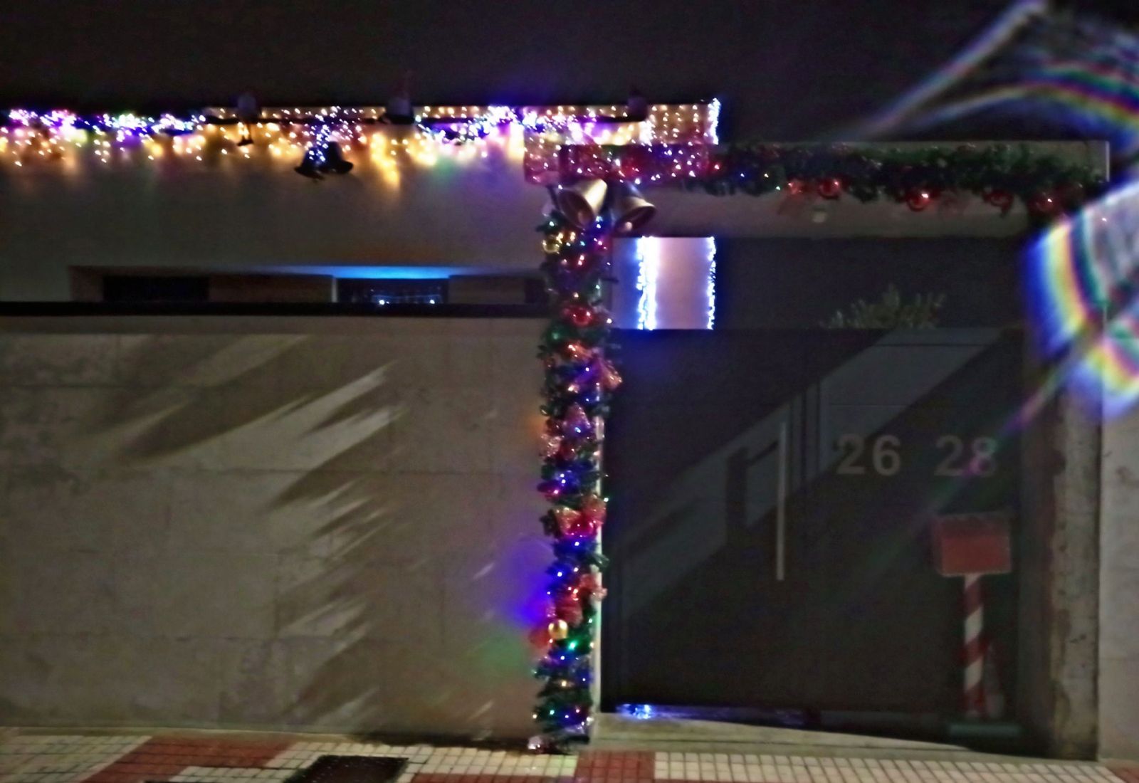 C.M.D. - Decoración navideña en una vivienda de Carbajosa de la Sagrada (2).jpg