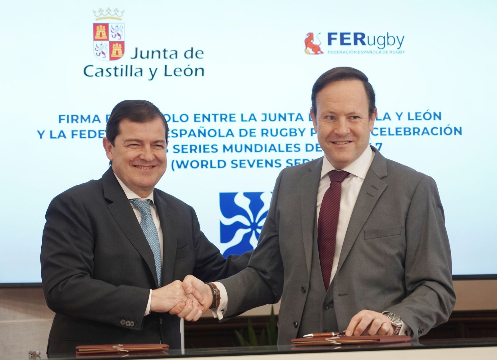 El presidente de la Junta firma un protocolo de colaboración con la Real Federación Española de Rugby